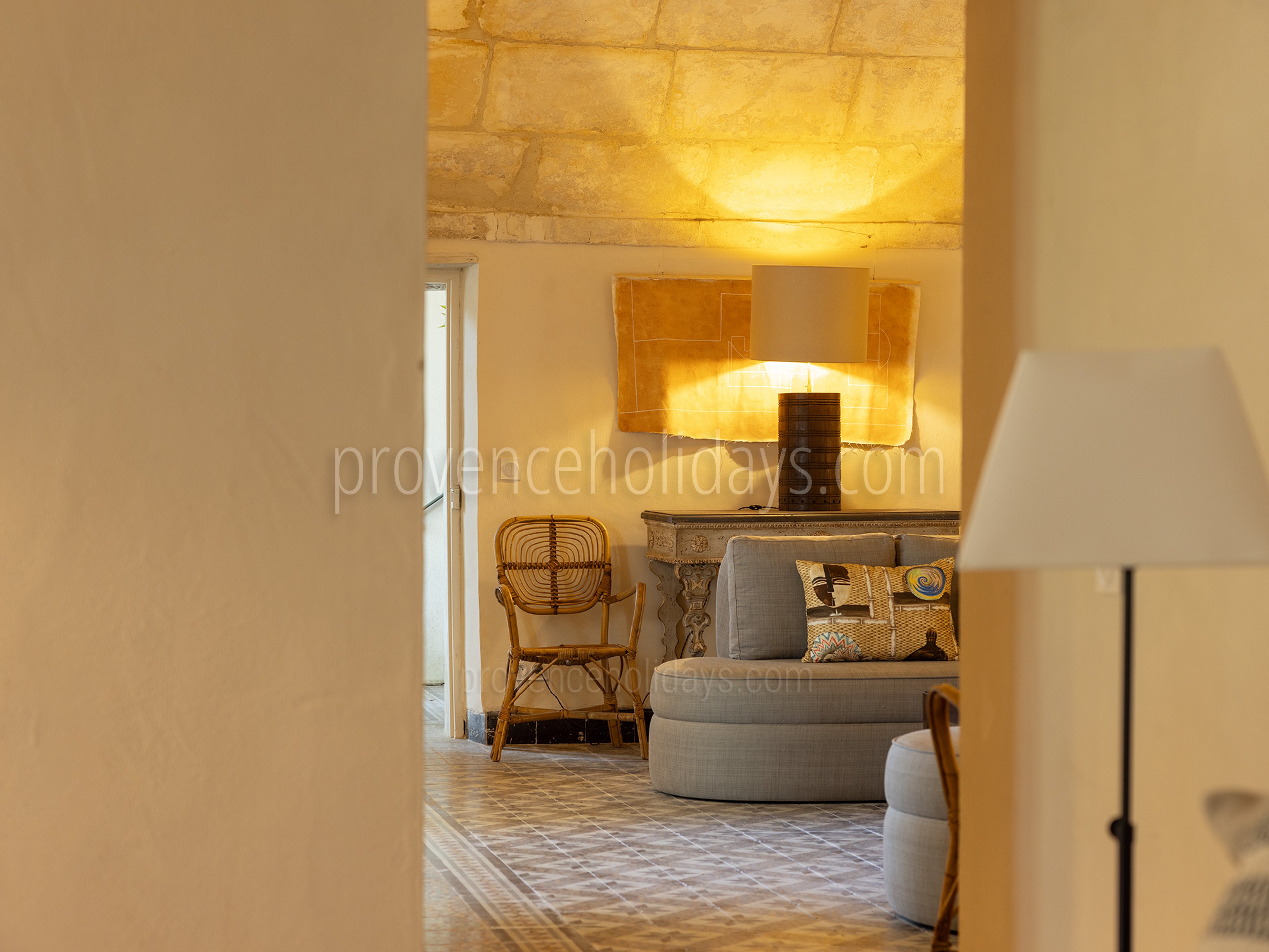 13 - Bastide Mouriès: Villa: Interior
