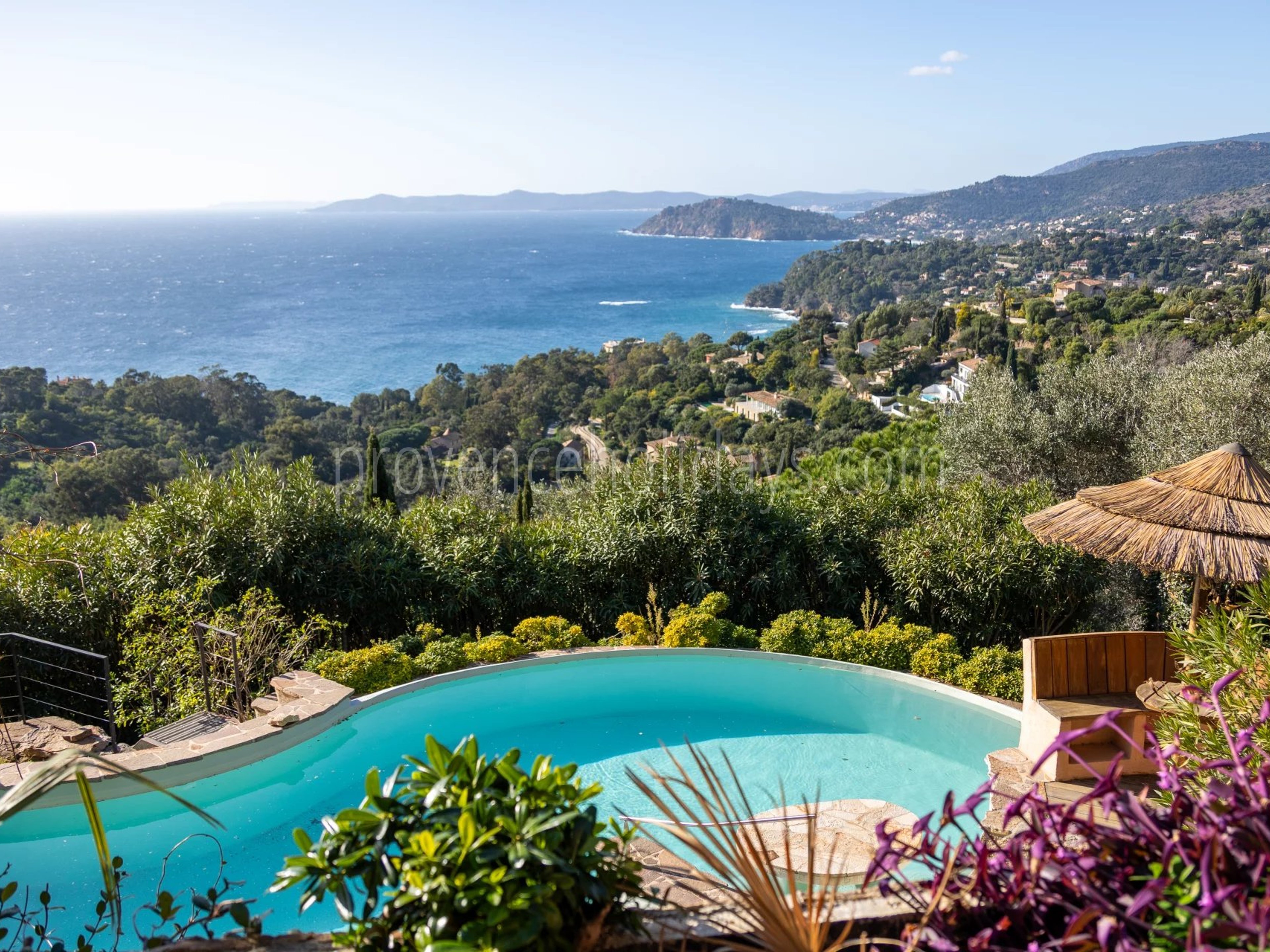 15 - Villa provençale à Rayol-Canadel-sur-Mer: Villa: Pool