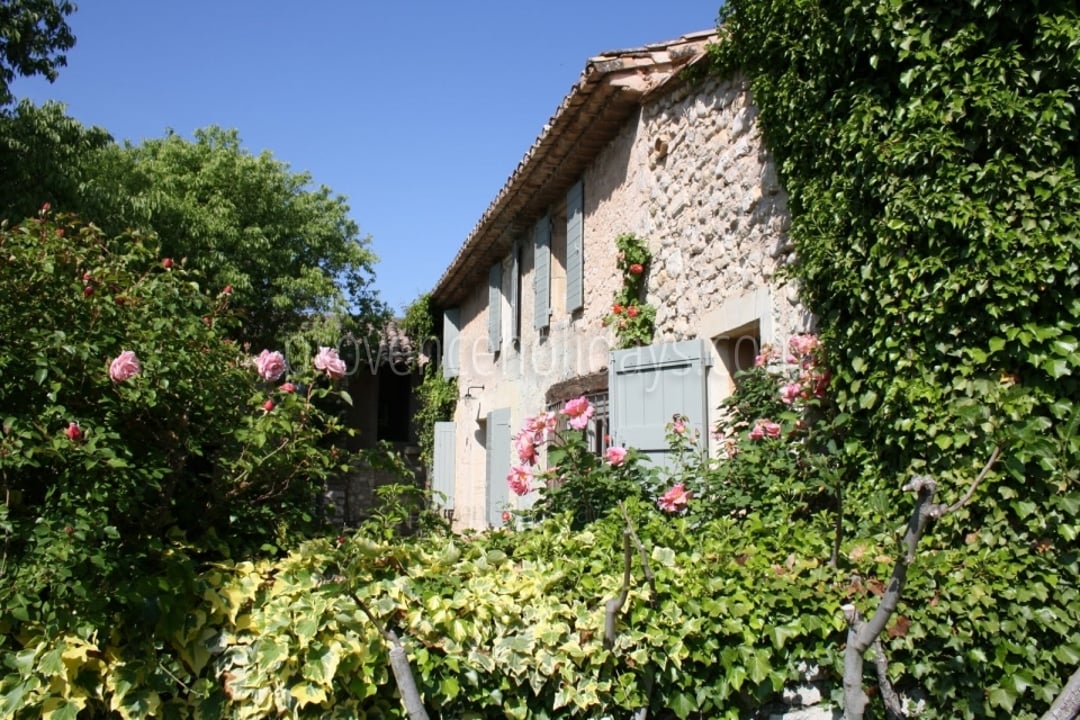 38 - Mas des Lavandes: Villa: Exterior