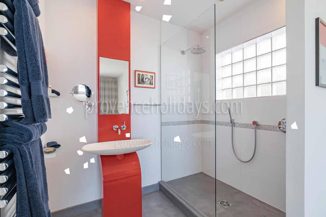 41 - Villa Marine: Villa: Bathroom