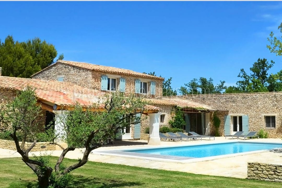 25 - Villa à Gordes: Villa: Exterior