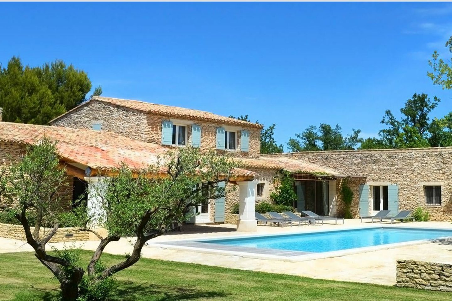 27 - Villa à Gordes: Villa: Exterior