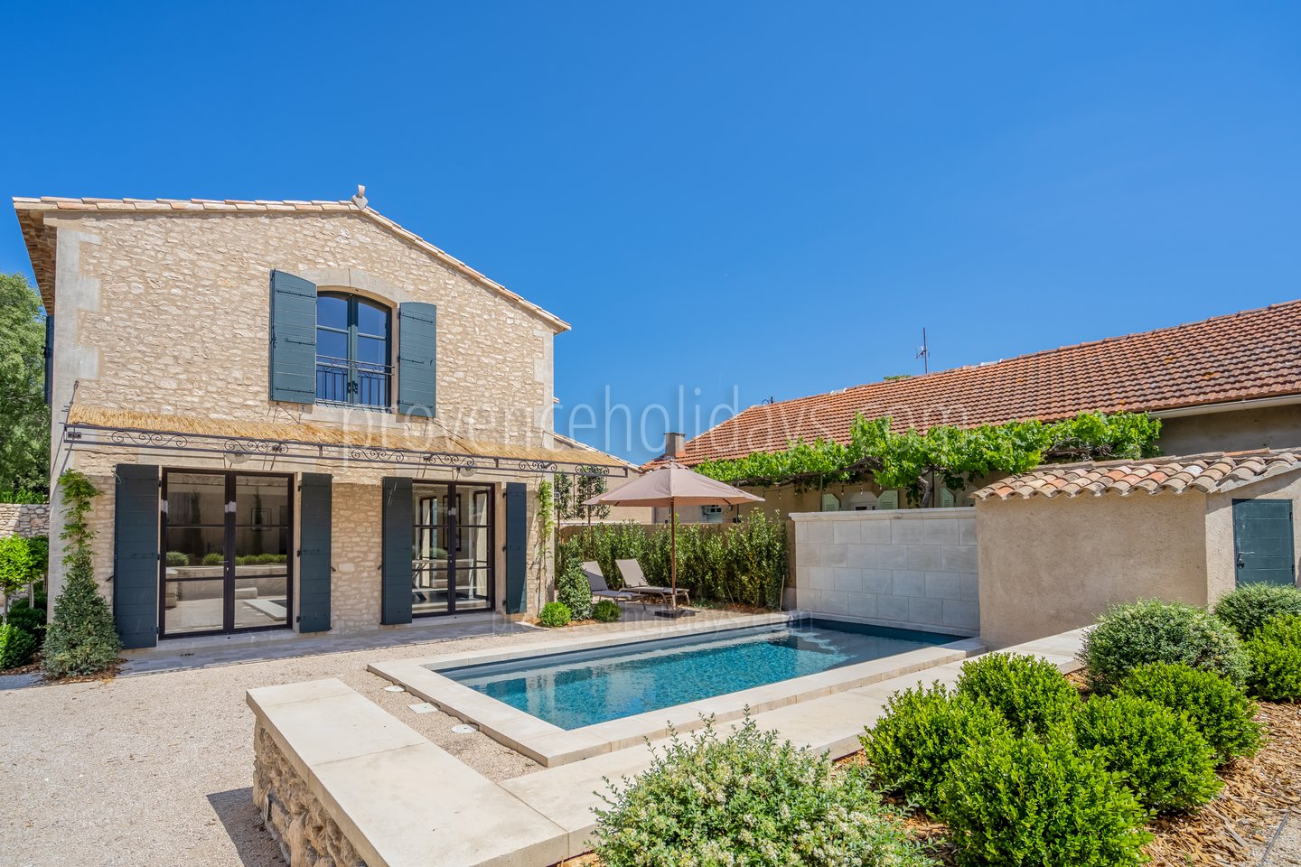 4 - Mas des Amandes: Villa: Pool