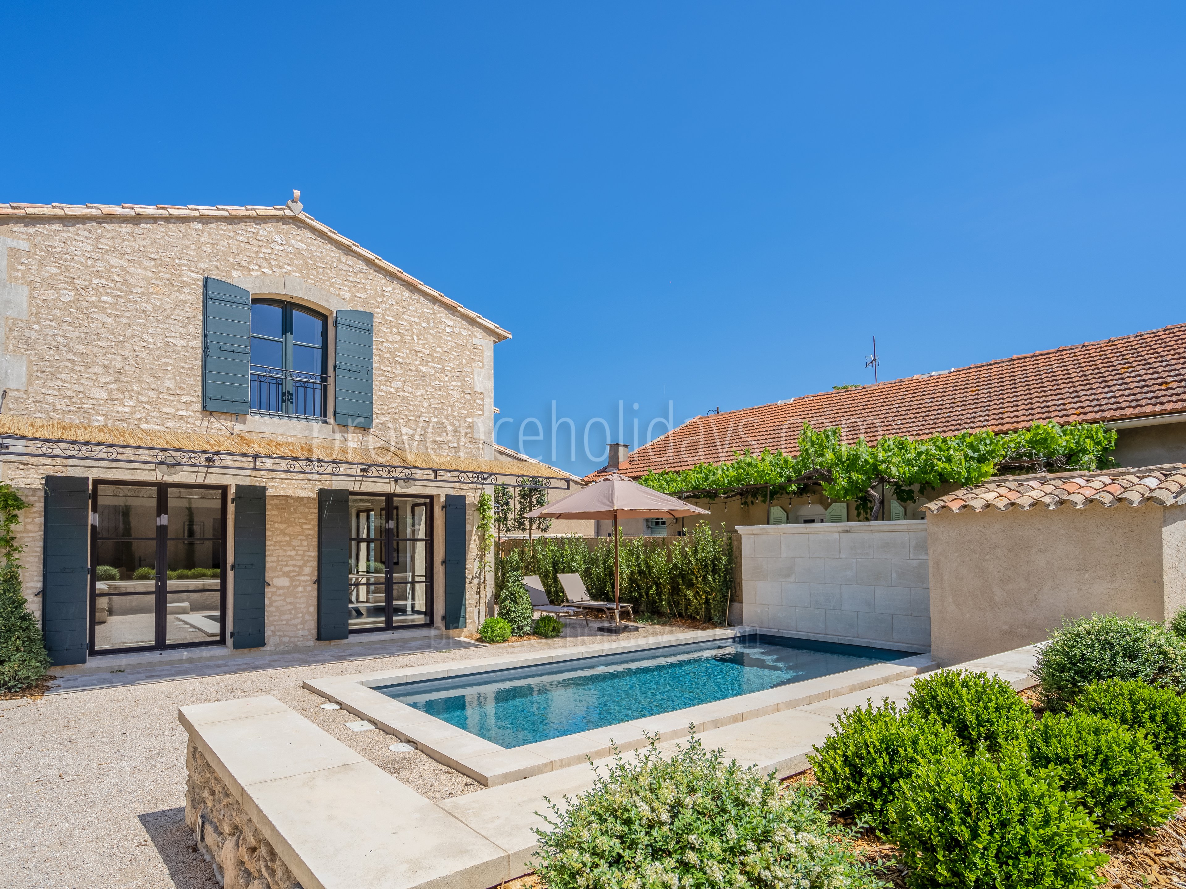 4 - Mas des Amandes: Villa: Pool