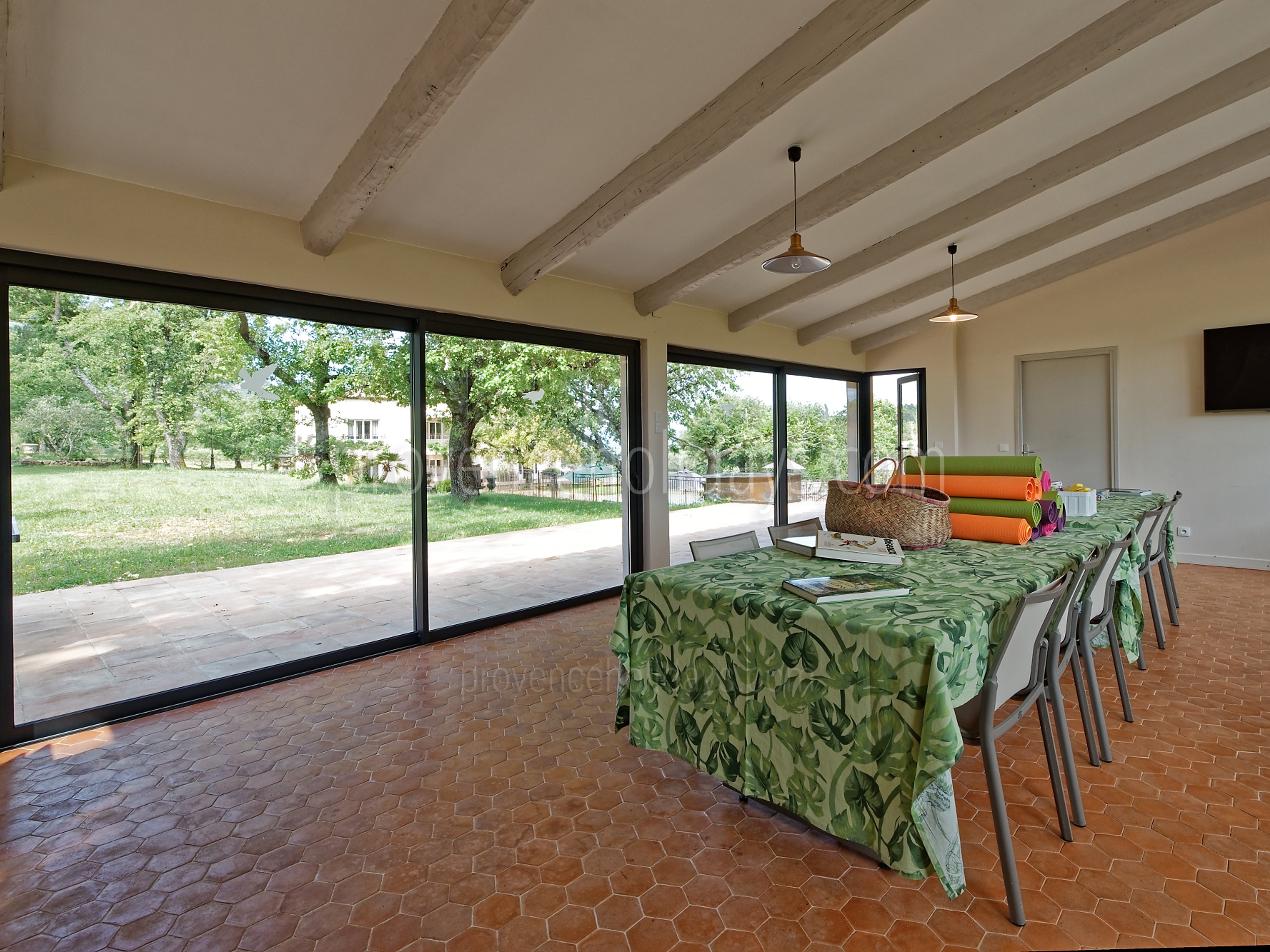 68 - Villa Garrigue: Villa: Interior
