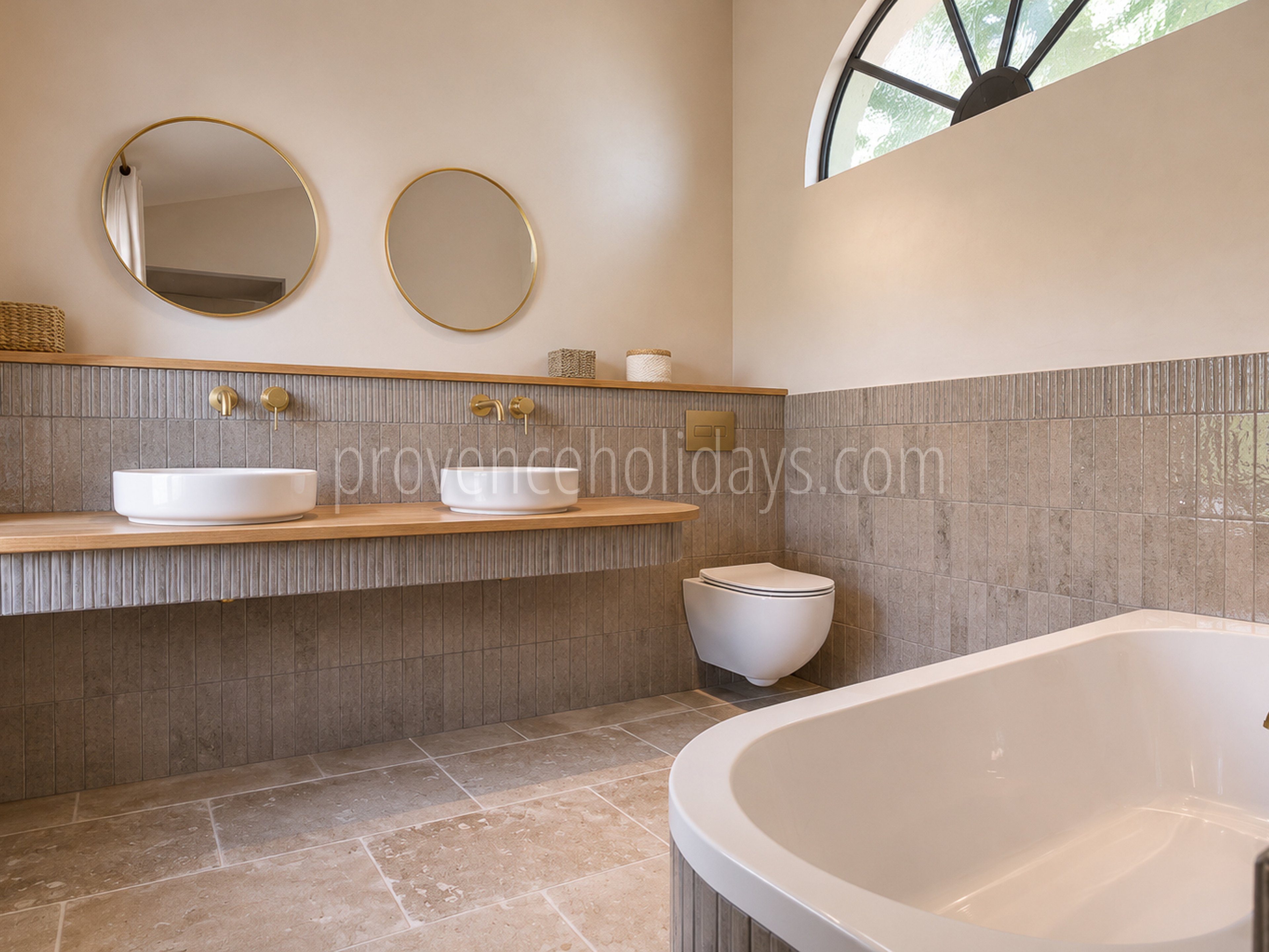 47 - Mas rénové à pied d\'Eygalières: Villa: Bathroom