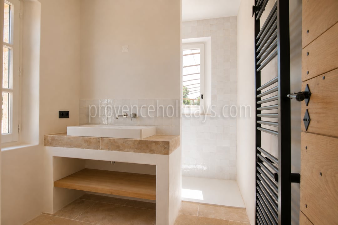 62 - Mas provençal à Eygalières: Villa: Bathroom