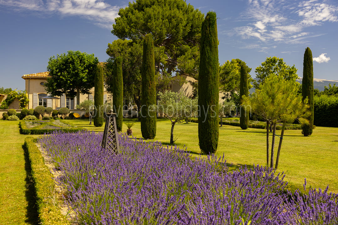 17 - Bastide de la Combe: Villa: Exterior