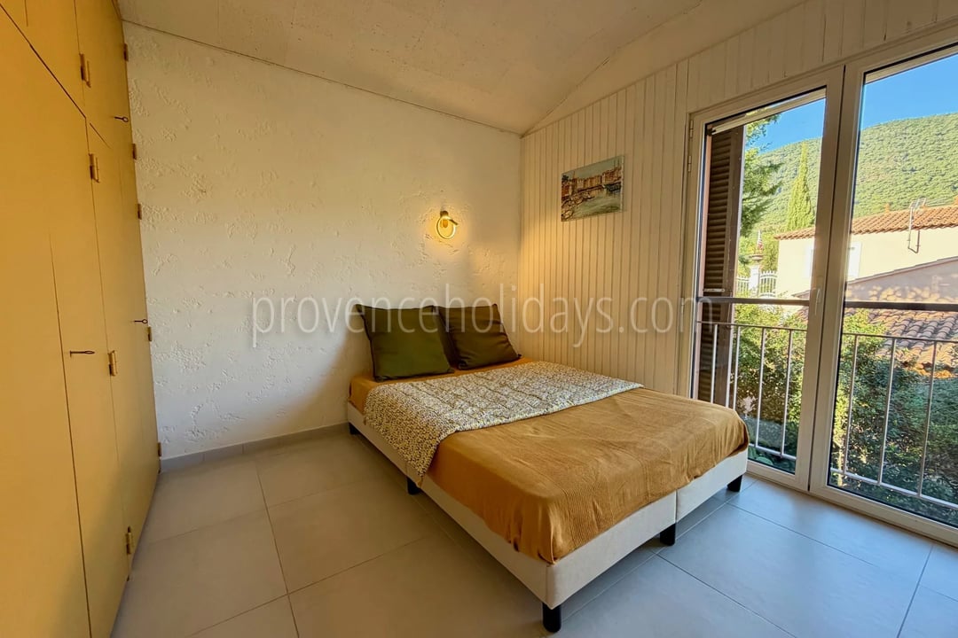 15 - Villa with pool in Cavalaire-sur-Mer: Villa: Bedroom