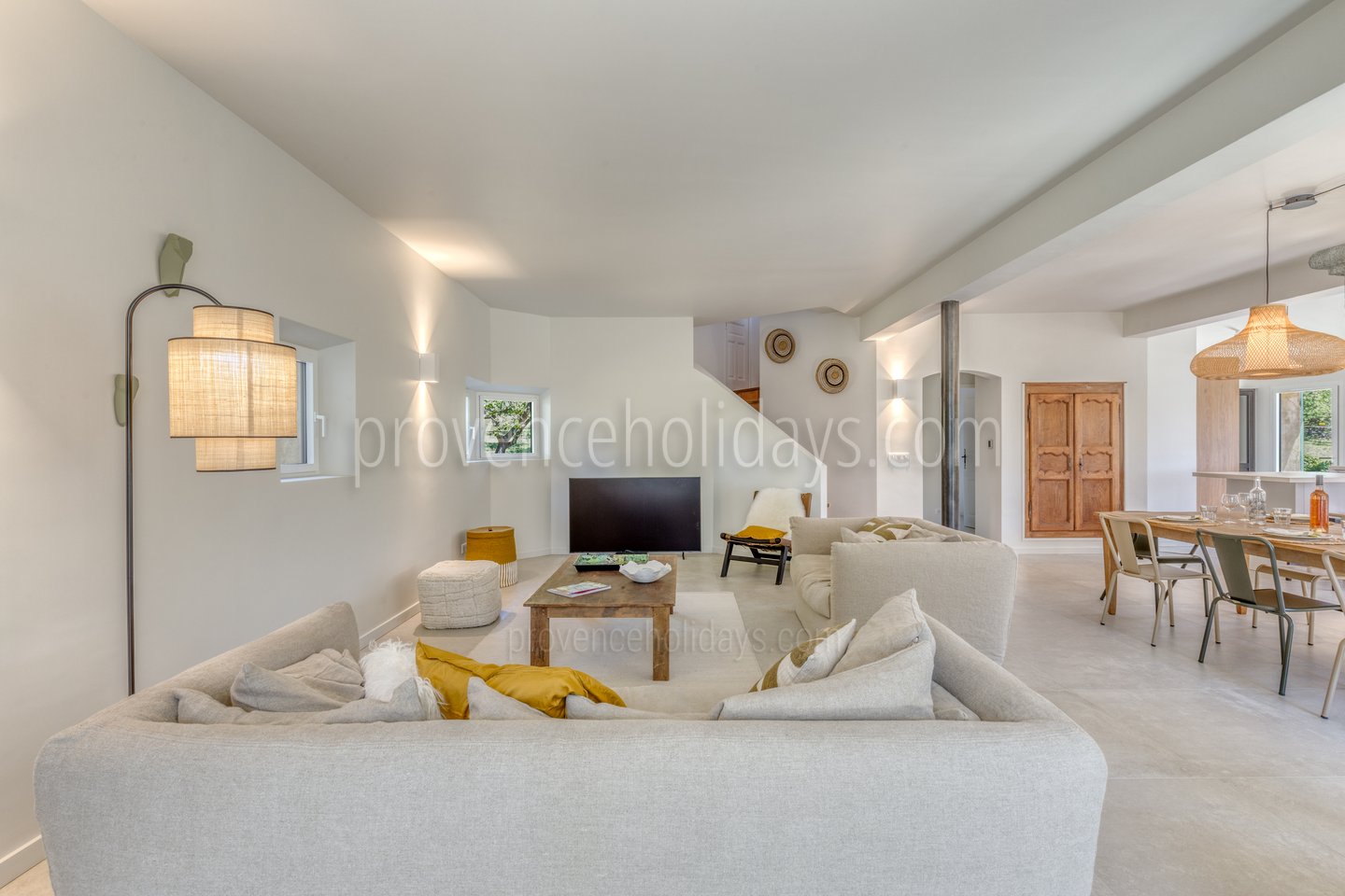 8 - L\'Escapade en Provence: Villa: Interior
