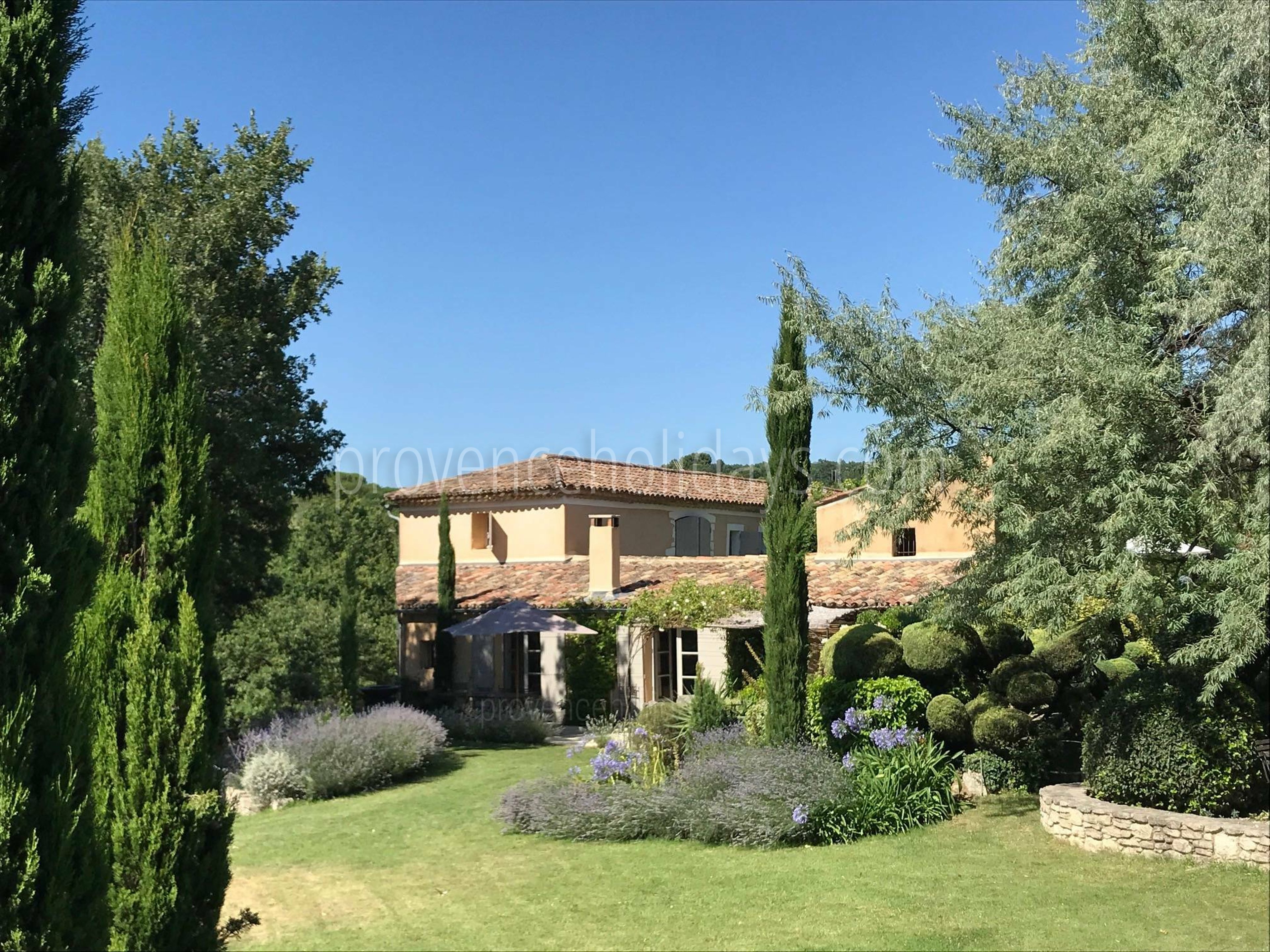 6 - Mas Goult: Villa: Exterior