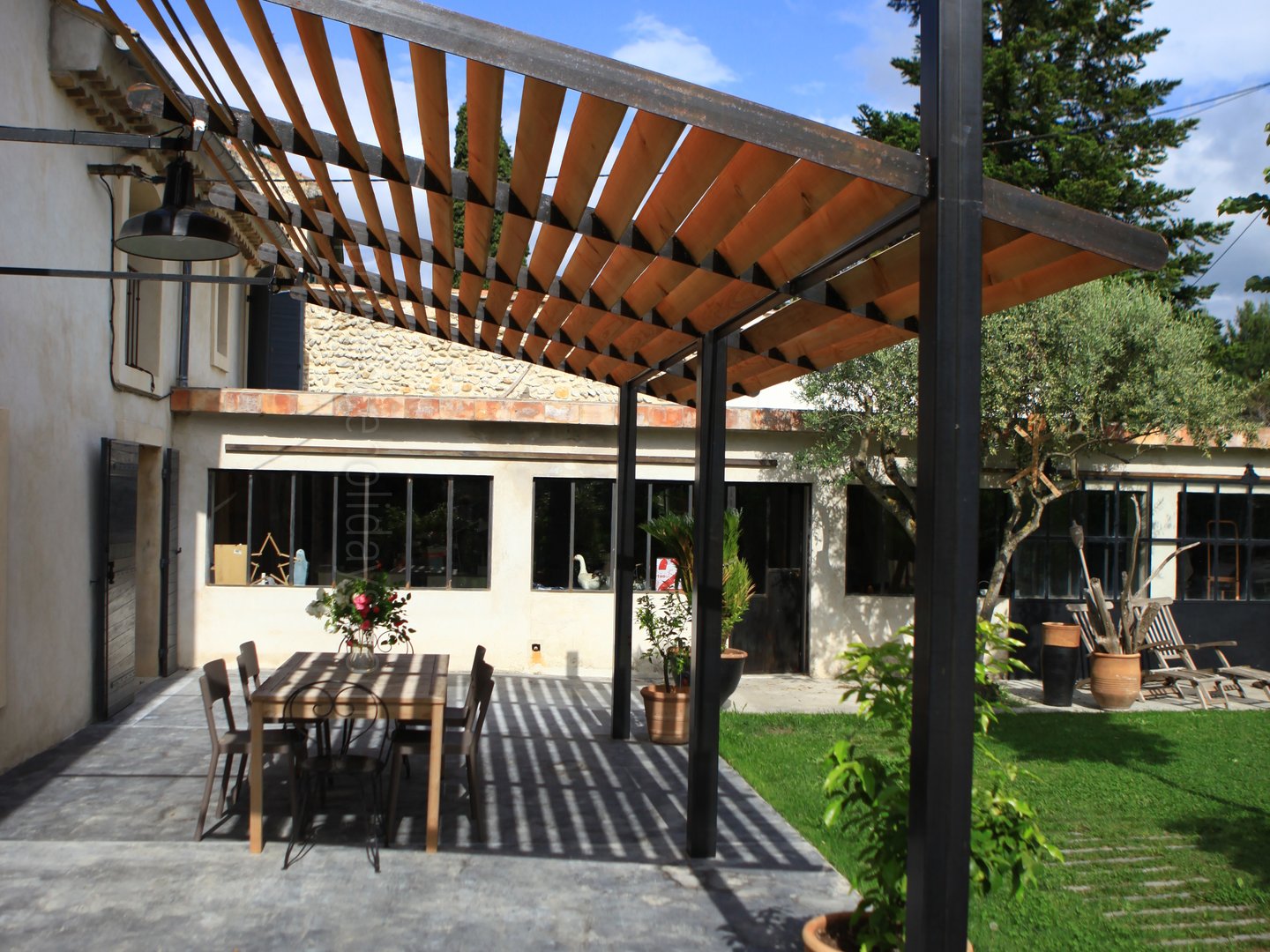 8 - Maison Sarrians: Villa: Exterior