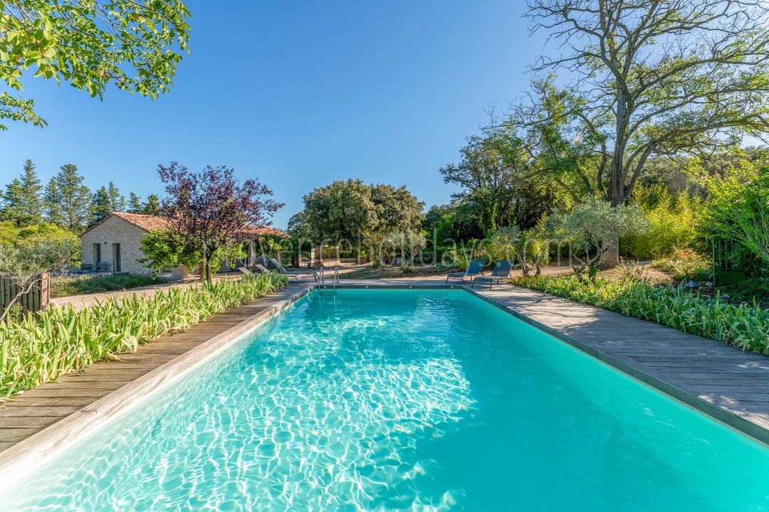 2 - Single-storey villa in Eygalières: Villa: Pool