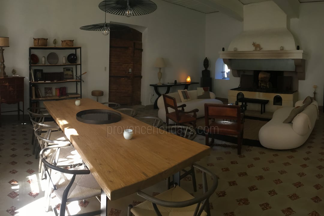 33 - Cloître Jean Roux: Villa: Interior
