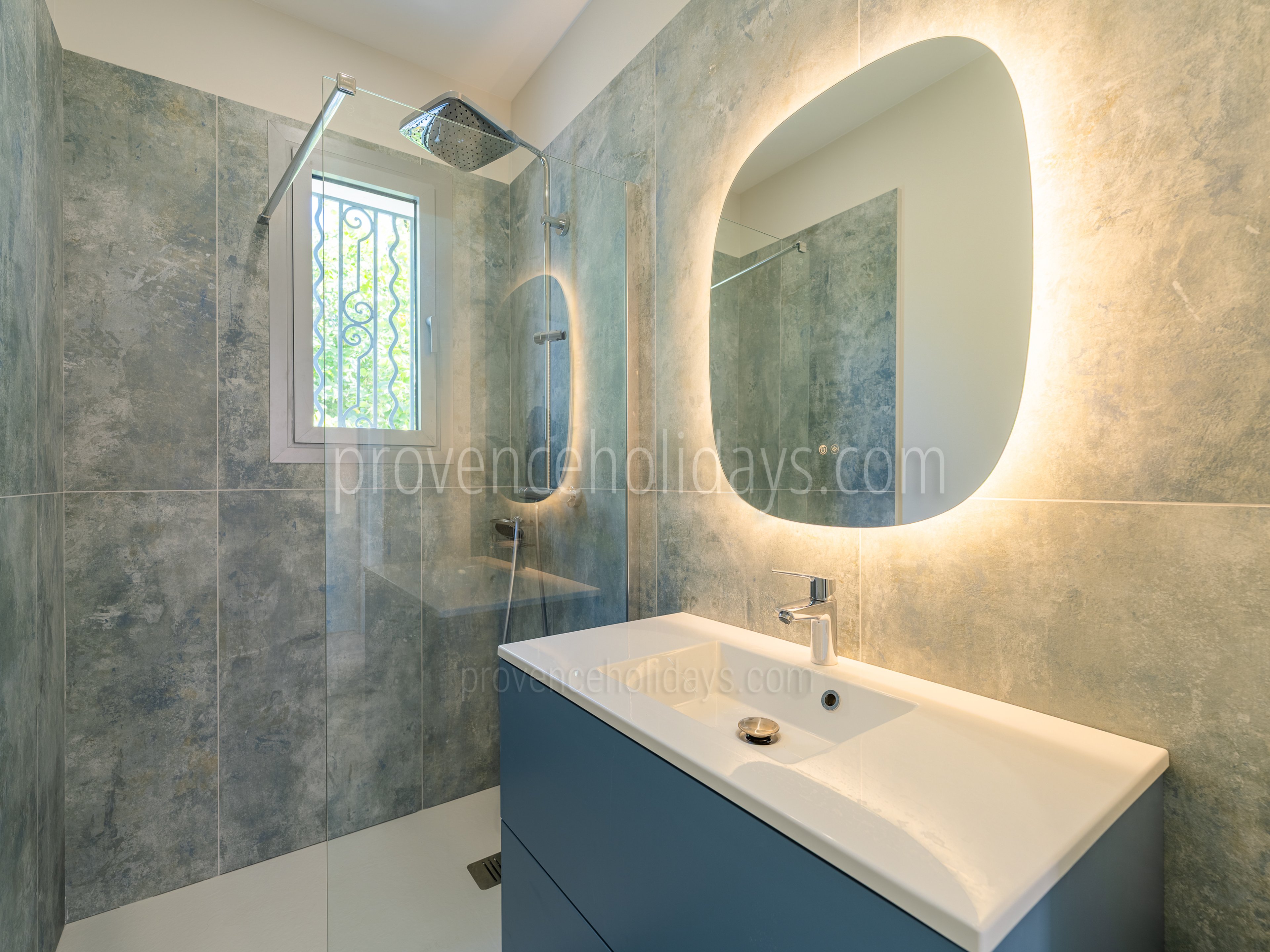 48 - Maison Margaux: Villa: Bathroom