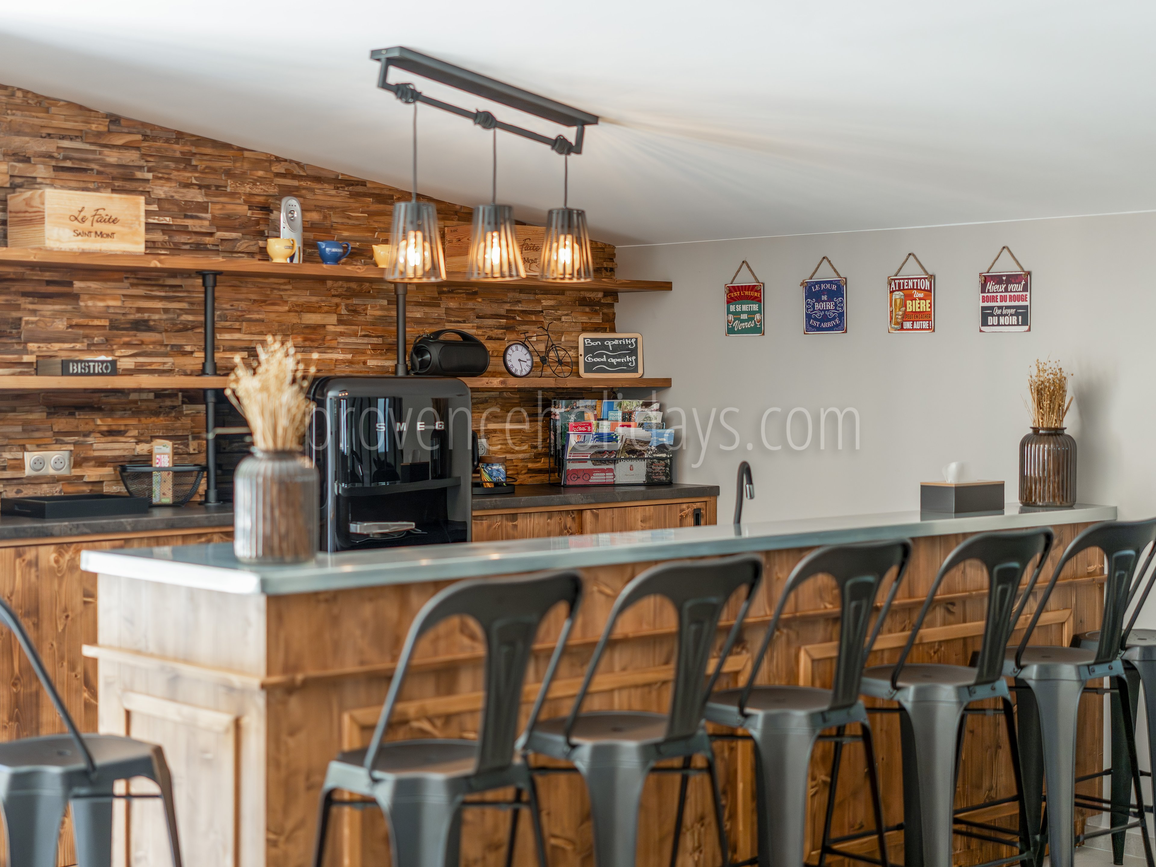 21 - Bastide Leontin: Villa: Interior