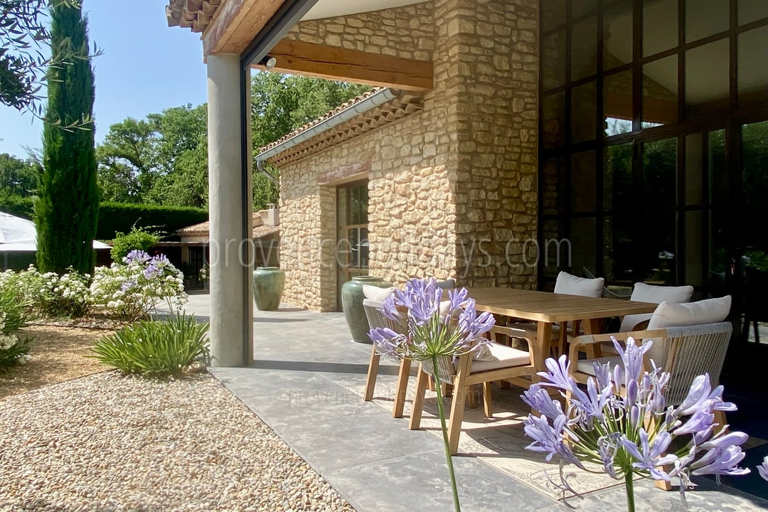 8 - Villa Real: Villa: Exterior