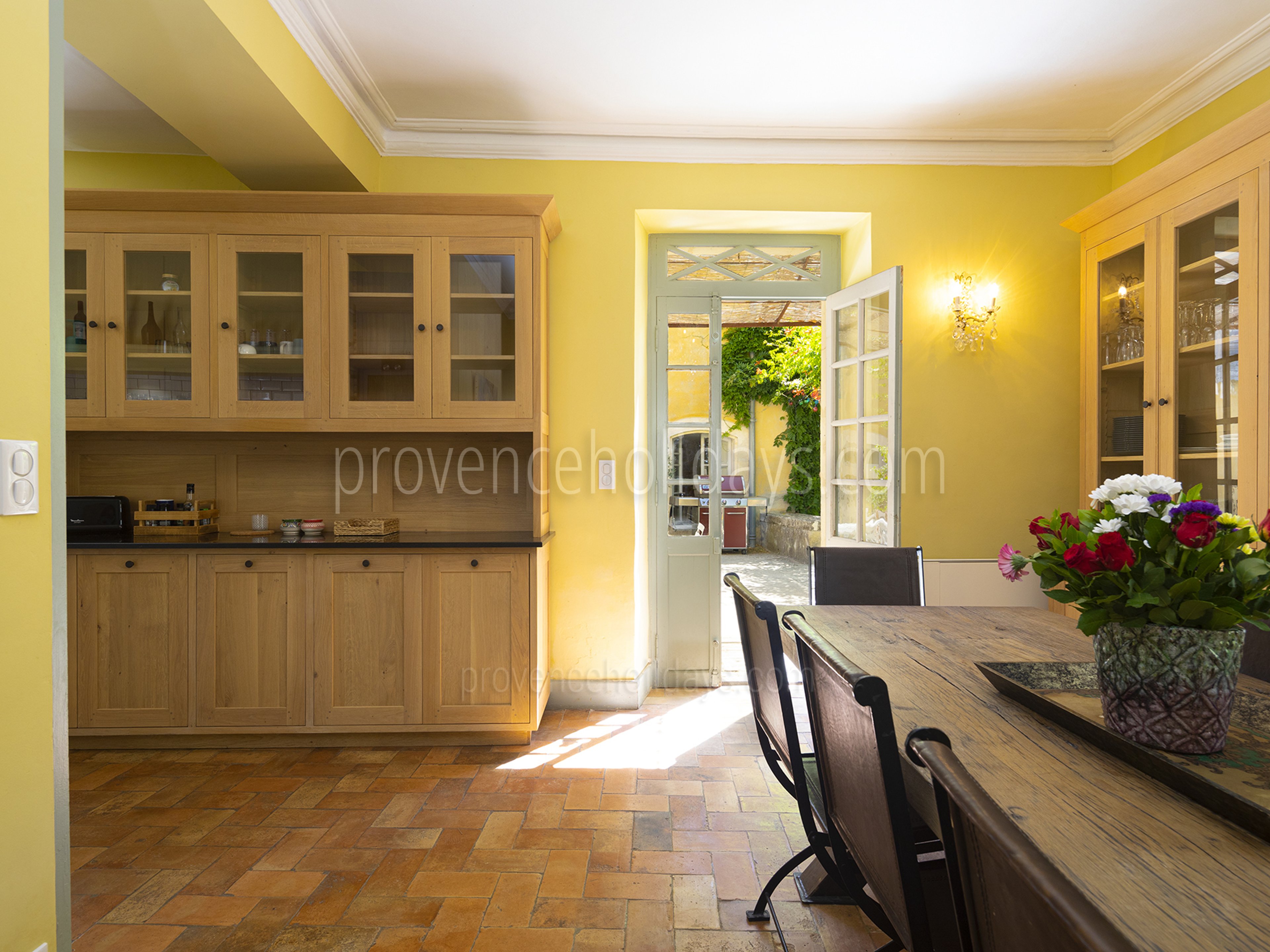30 - Bastide Valentine: Villa: Interior