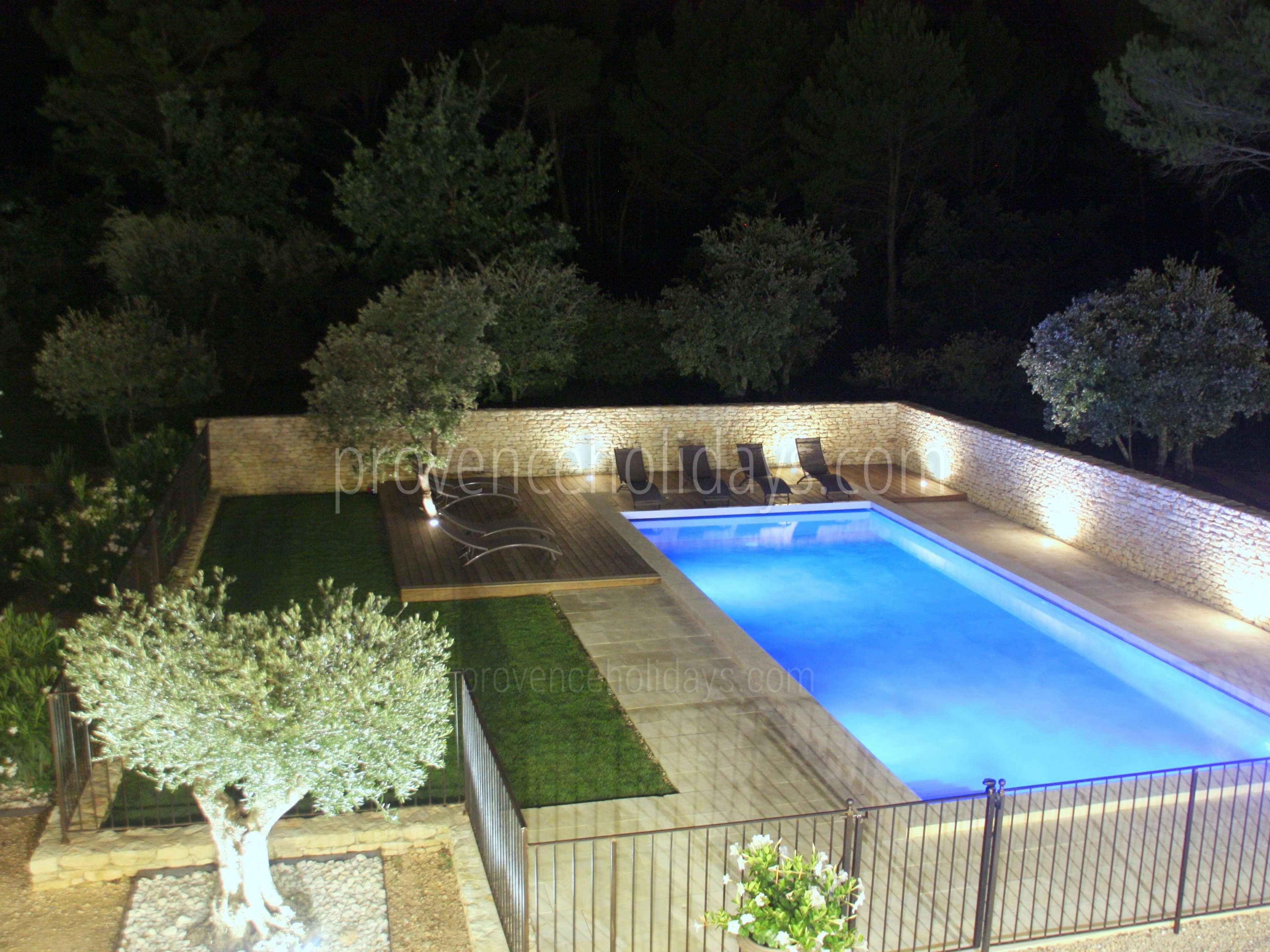 16 - Le Mas de la Pinède: Villa: Pool