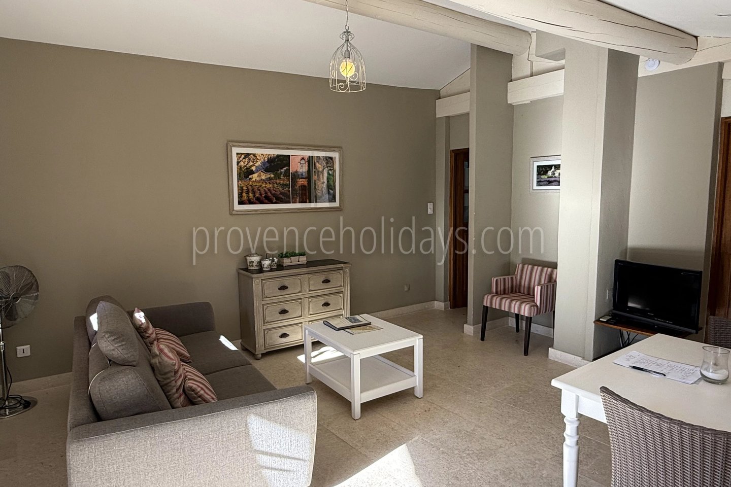 7 - Woning met gîtes in Gordes: Villa: Interior