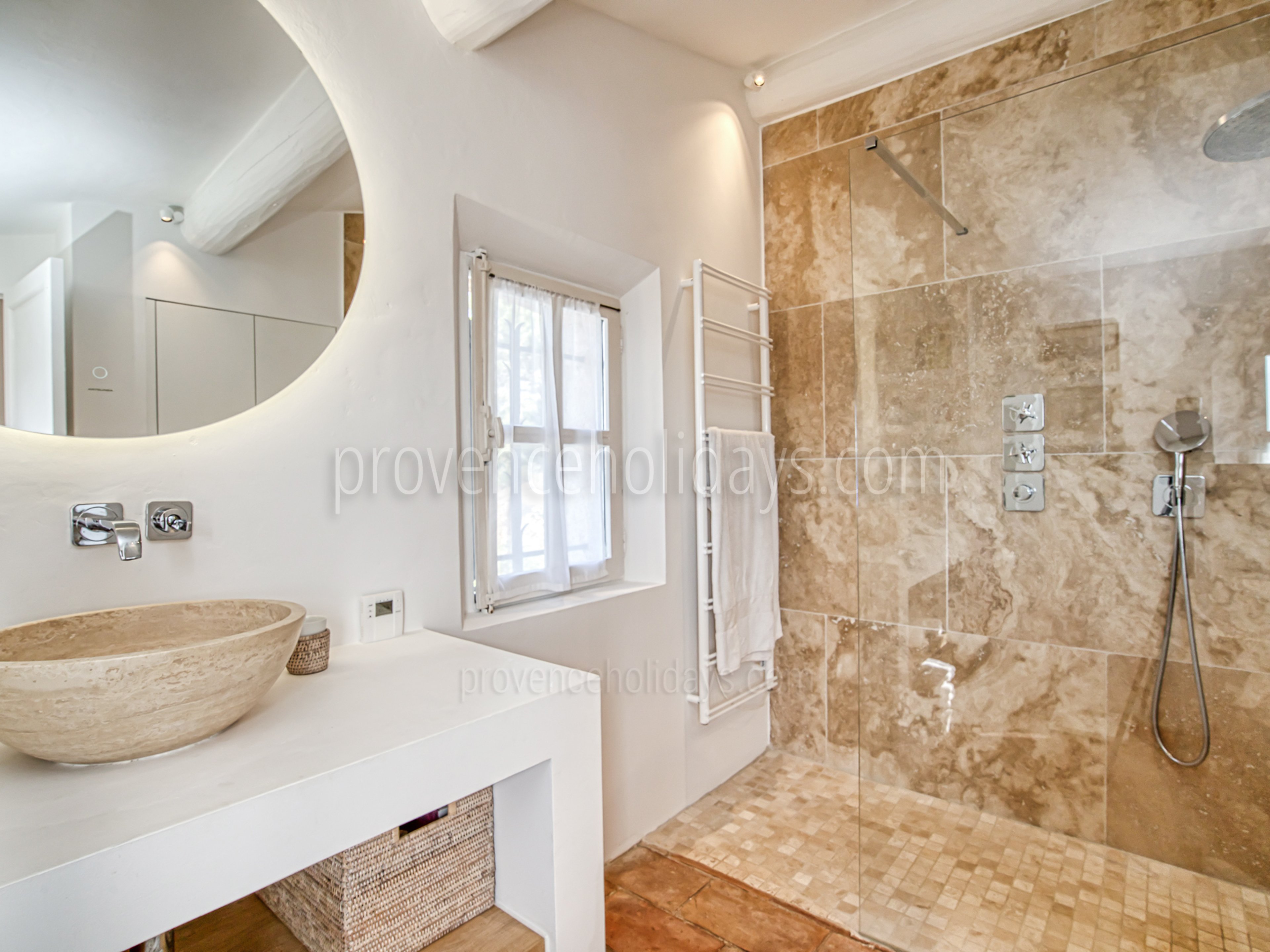 25 - Maison Jaspe: Villa: Bathroom