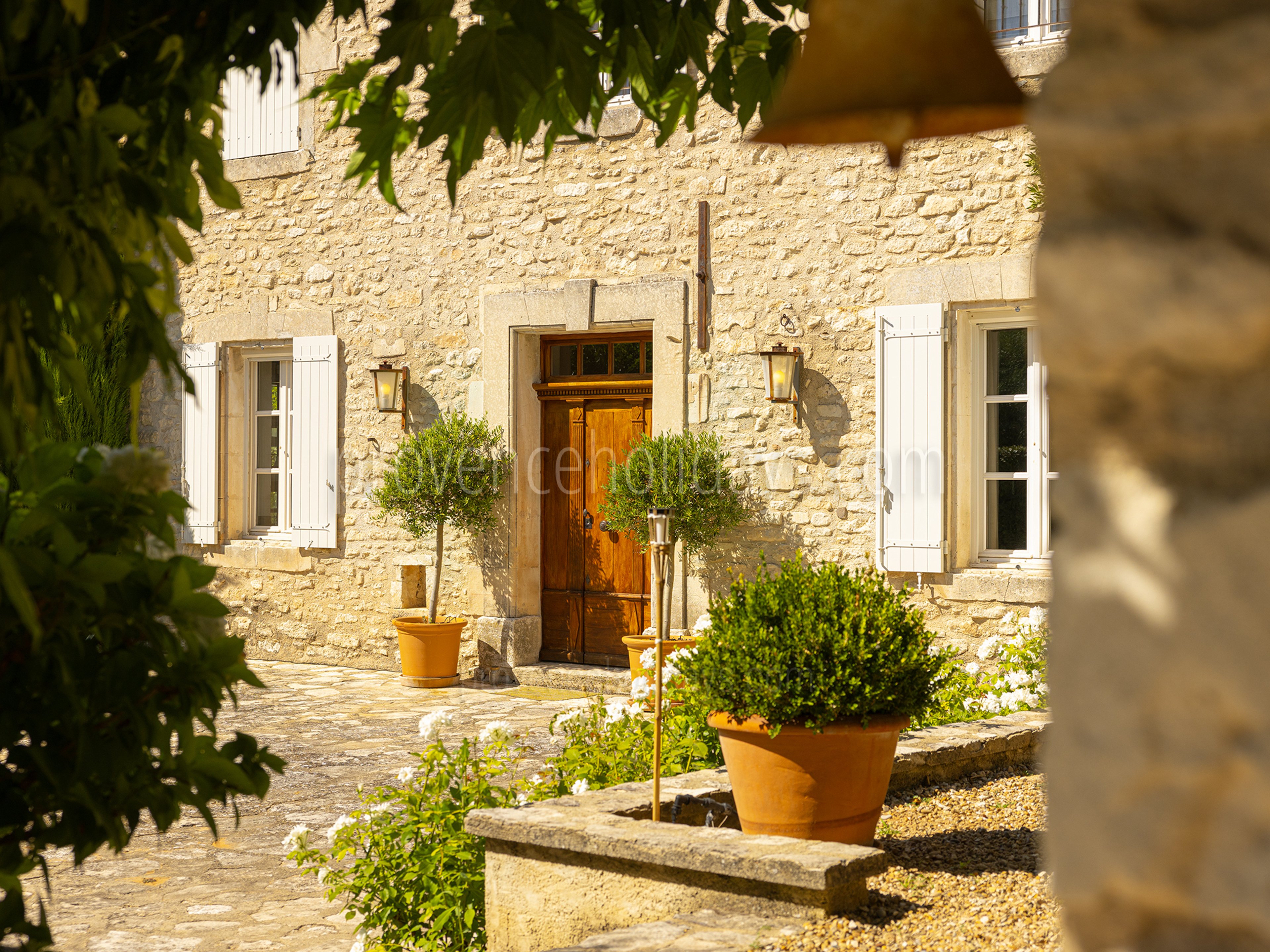 42 - Mas de Saint Véran: Villa: Exterior