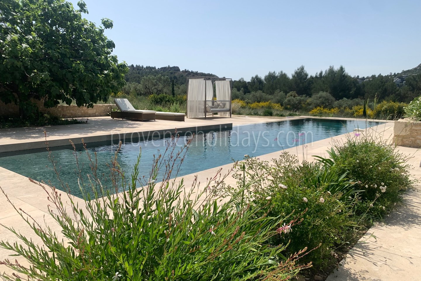 8 - Mas des Baux: Villa: Pool