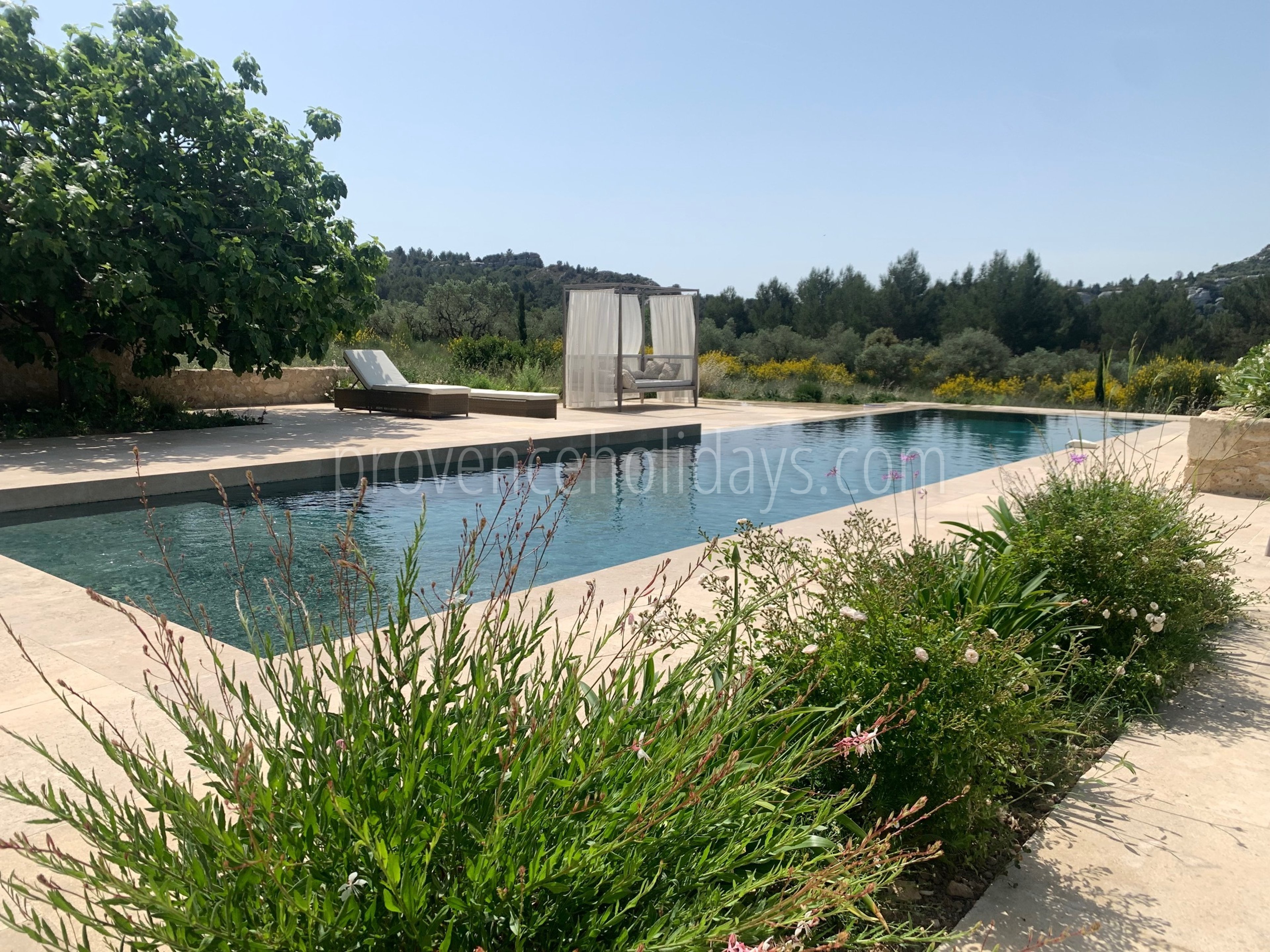 8 - Mas des Baux: Villa: Pool