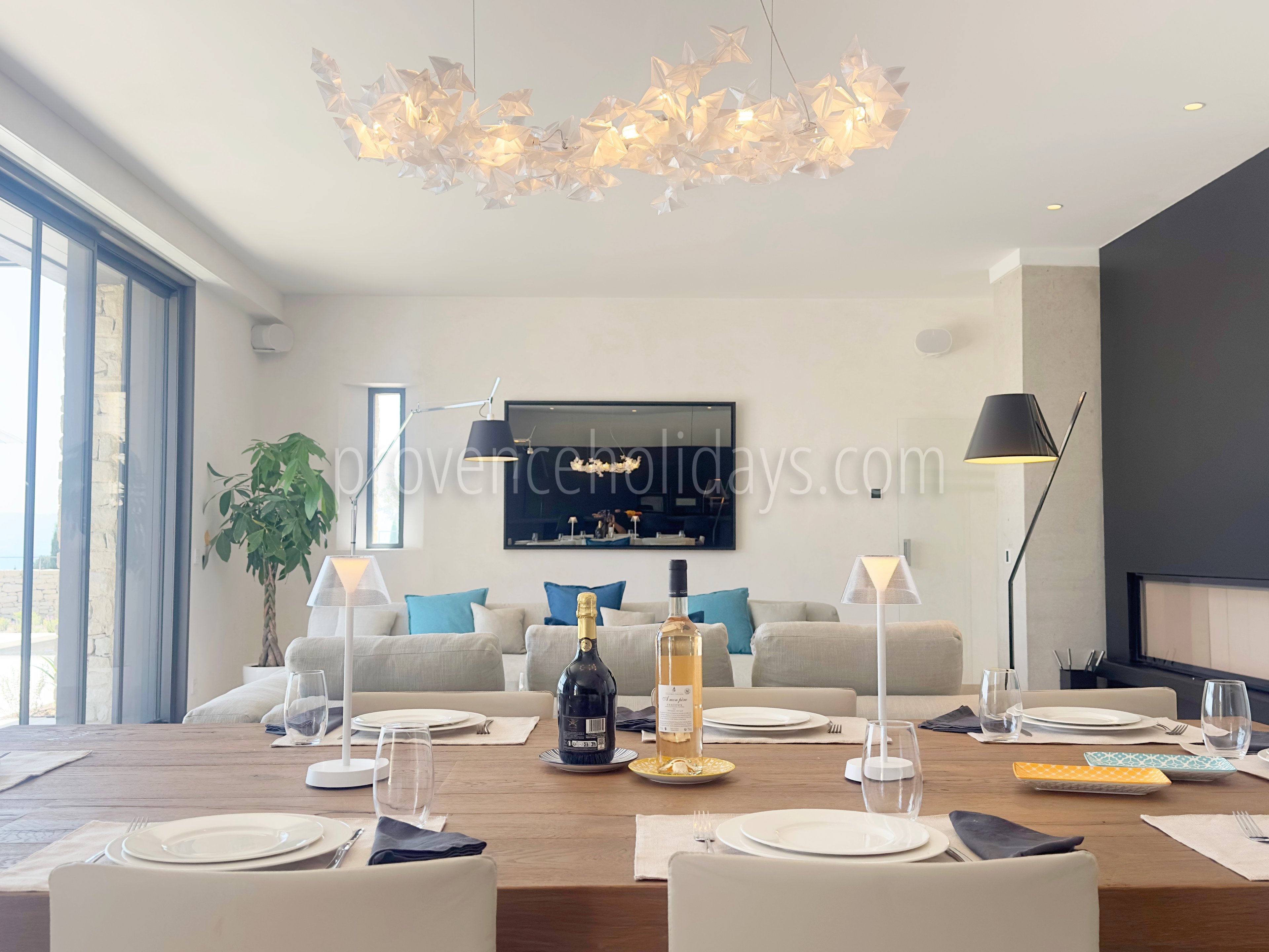 17 - Domaine Altavista: Villa: Interior