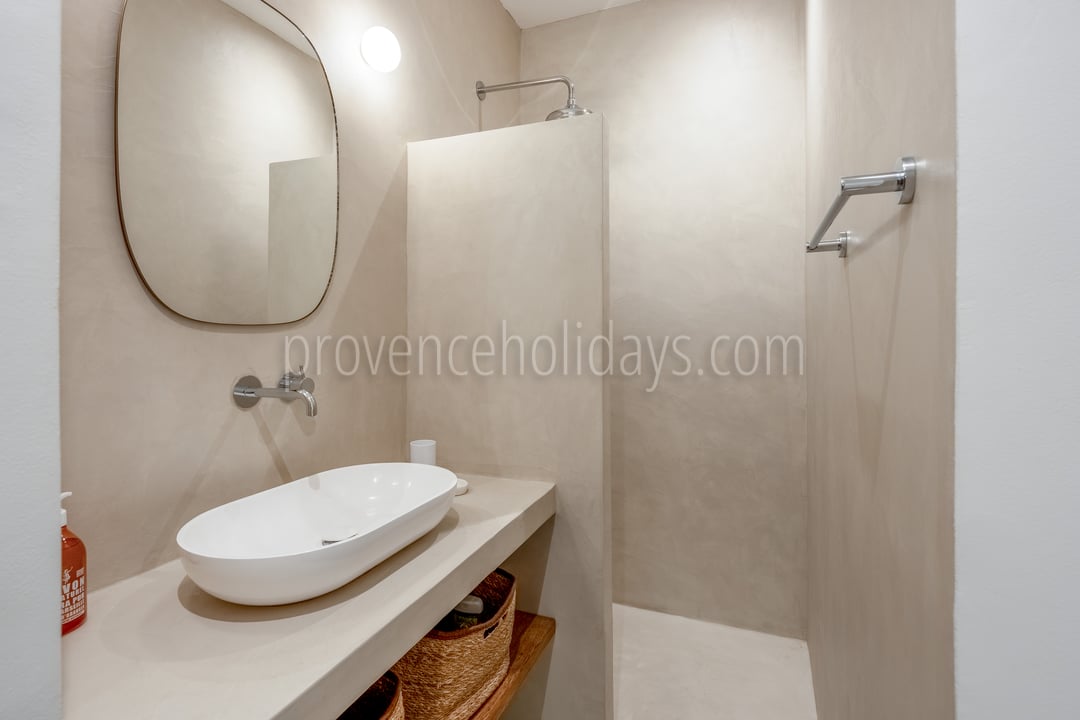 34 - L’Aube Provençale: Villa: Bathroom 2