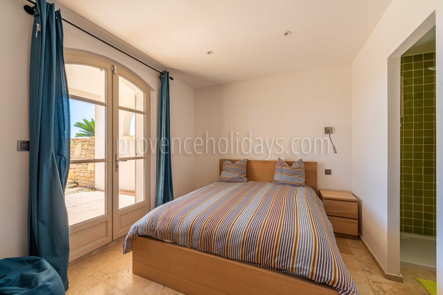 25 - Villa Camélia: Villa: Bedroom