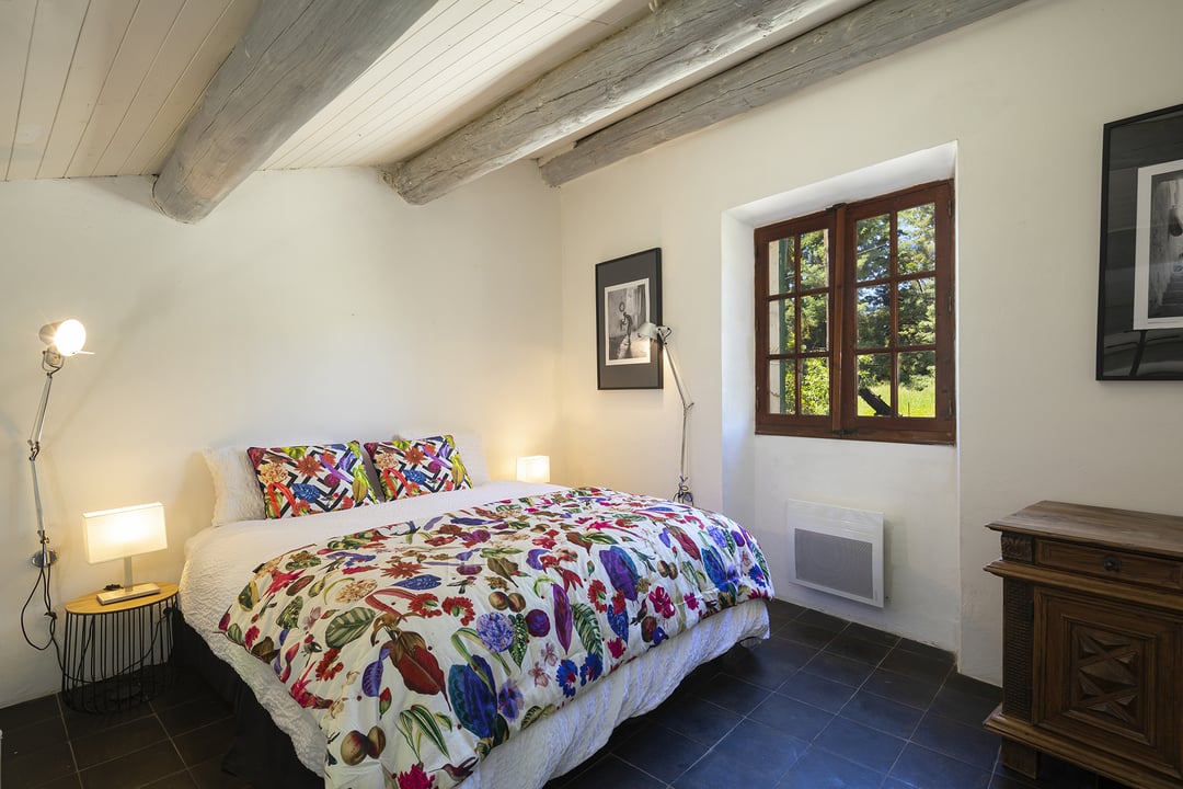 23 - Le Moulin de Gordes: Villa: Bedroom