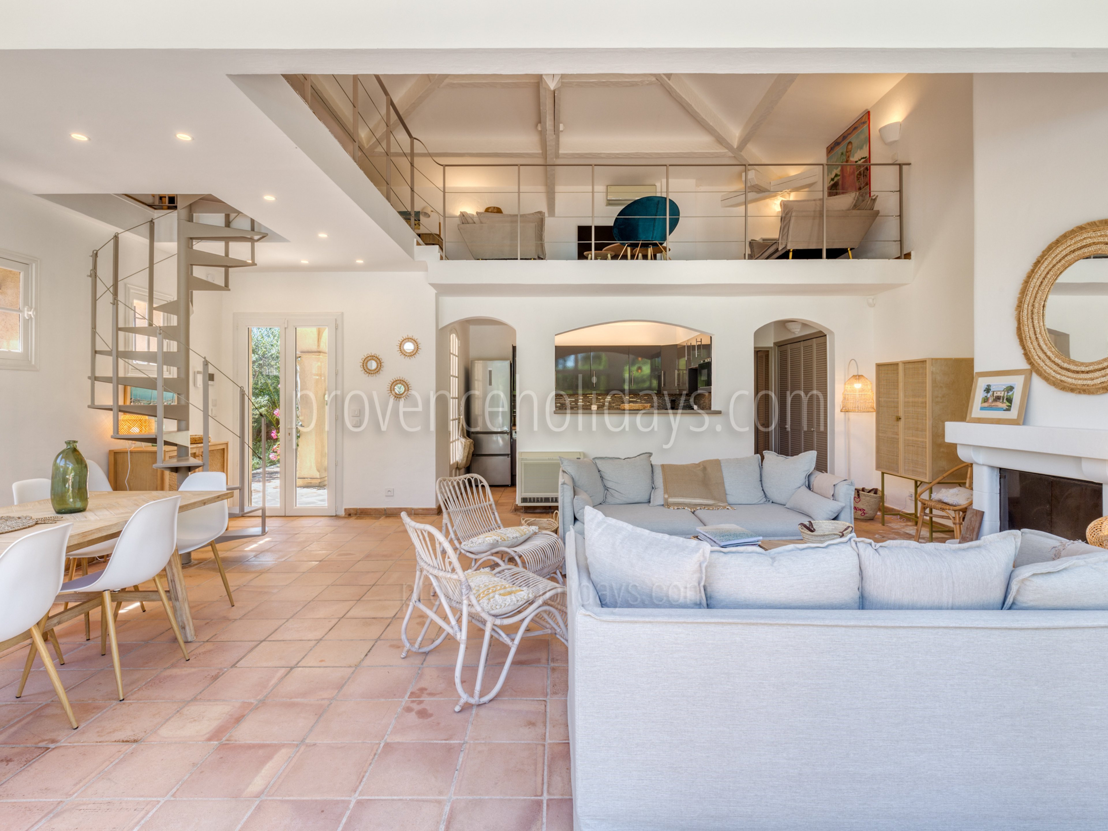 23 - Villa Morganite: Villa: Interior