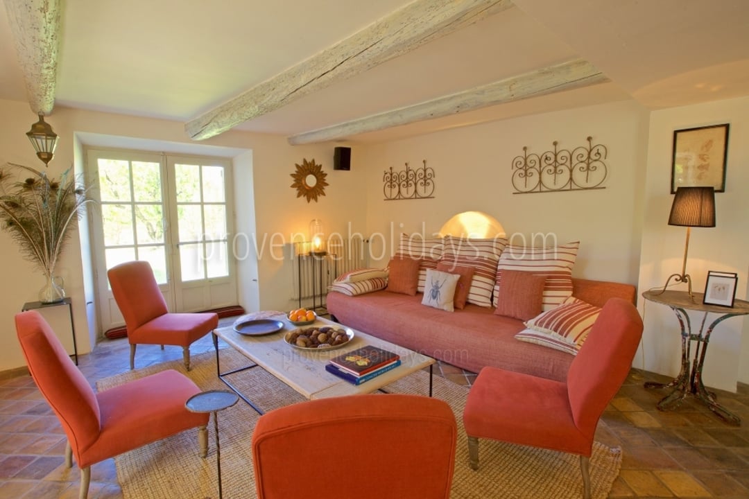 29 - Mas des Lavandes: Villa: Interior