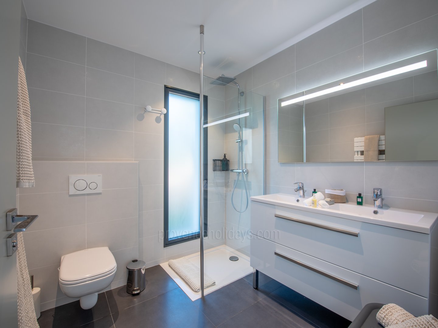 33 - Villa d\'Architecte: Villa: Bathroom