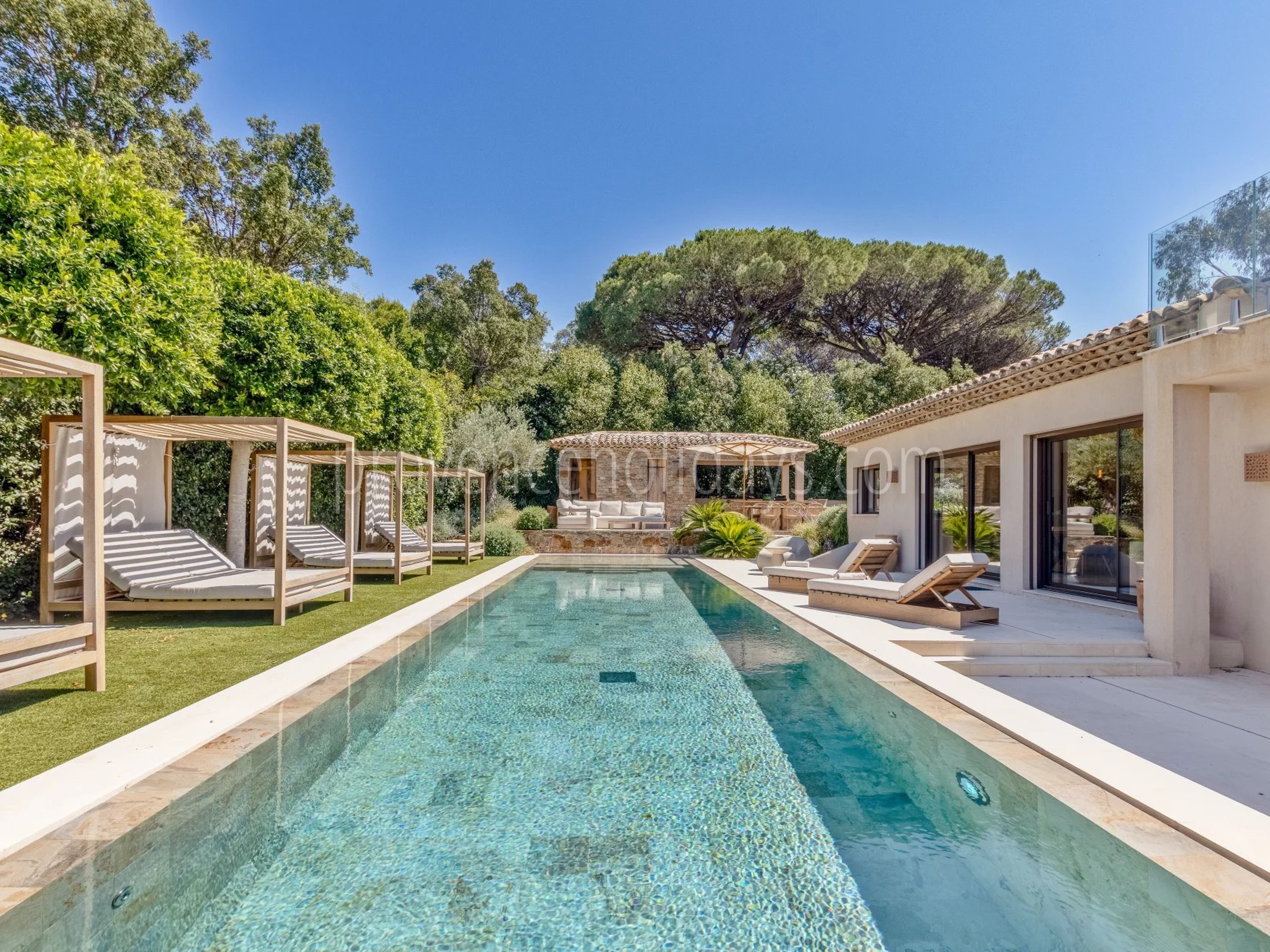 37 - Ebenerdige Villa in Ramatuelle: Villa: Pool