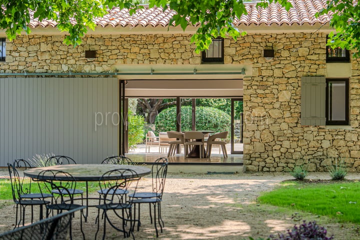 45 - Mas de la Rivière Secrète: Villa: Exterior
