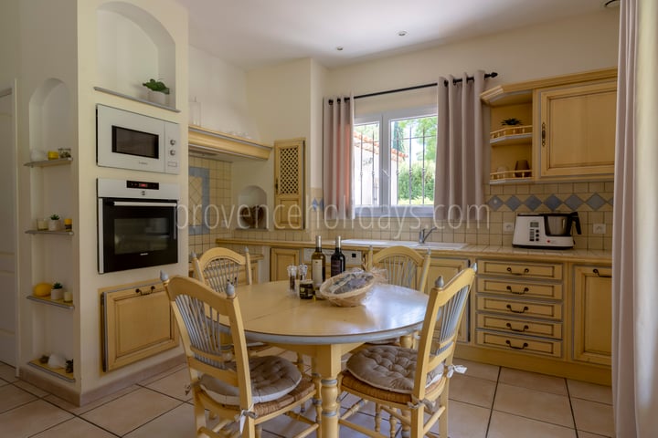 39 - Chez Alare: Villa: Interior