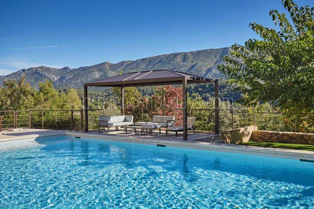 31 - À l\'Ombre de Cézanne: Villa: Pool