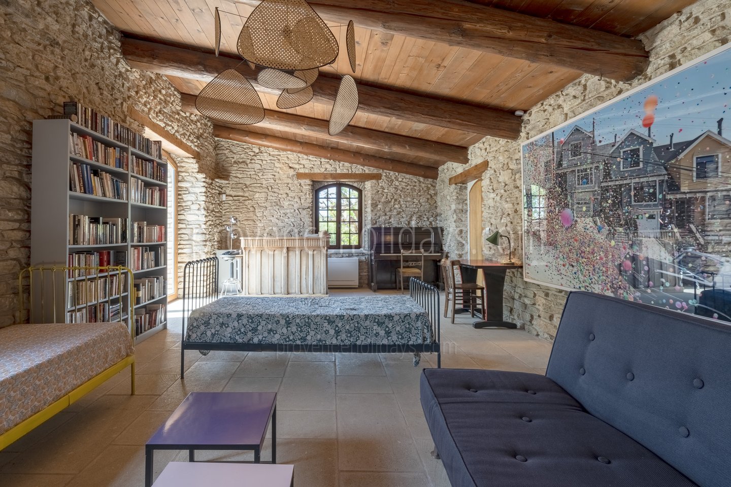 12 - Mas des Aires: Villa: Interior