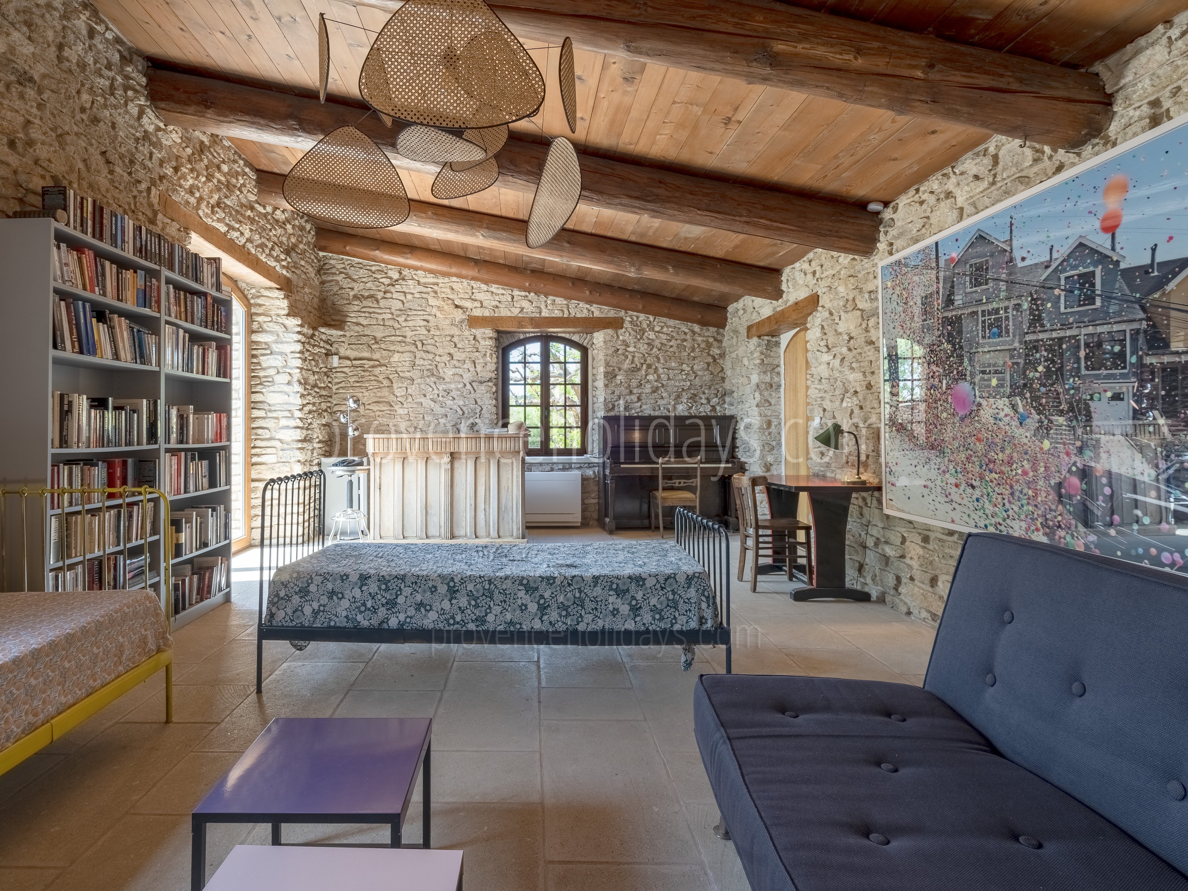 12 - Mas des Aires: Villa: Interior
