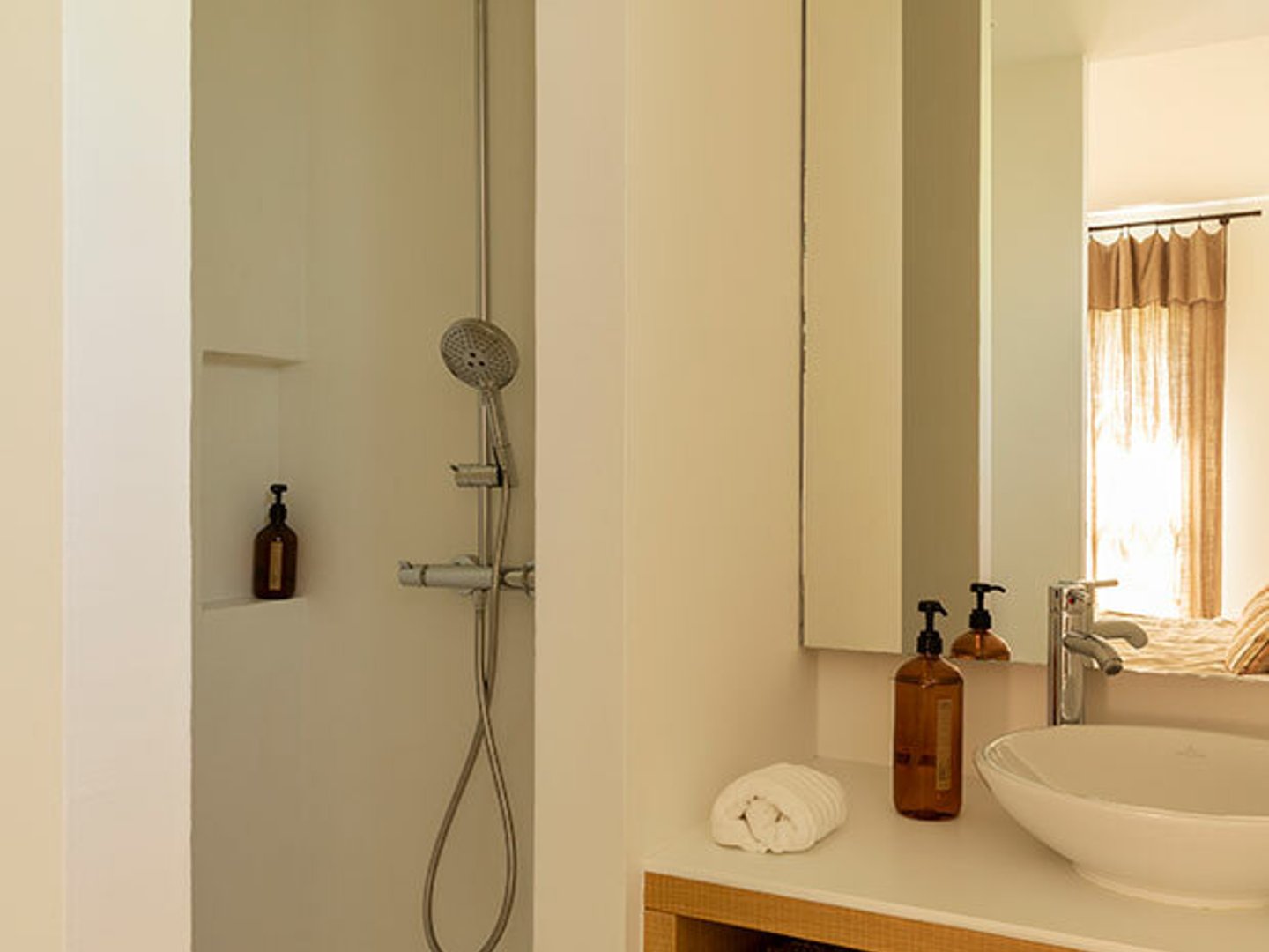 27 - Villa Saint Roch: Villa: Bathroom