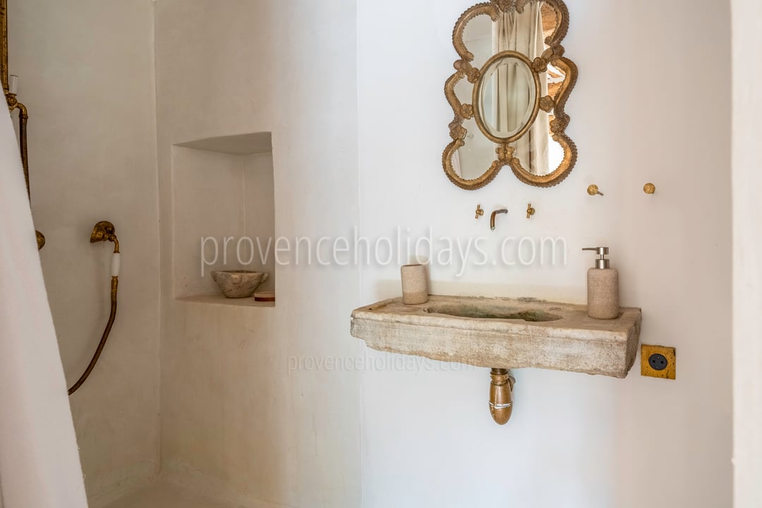 38 - Le Vallon Secret: Villa: Bathroom