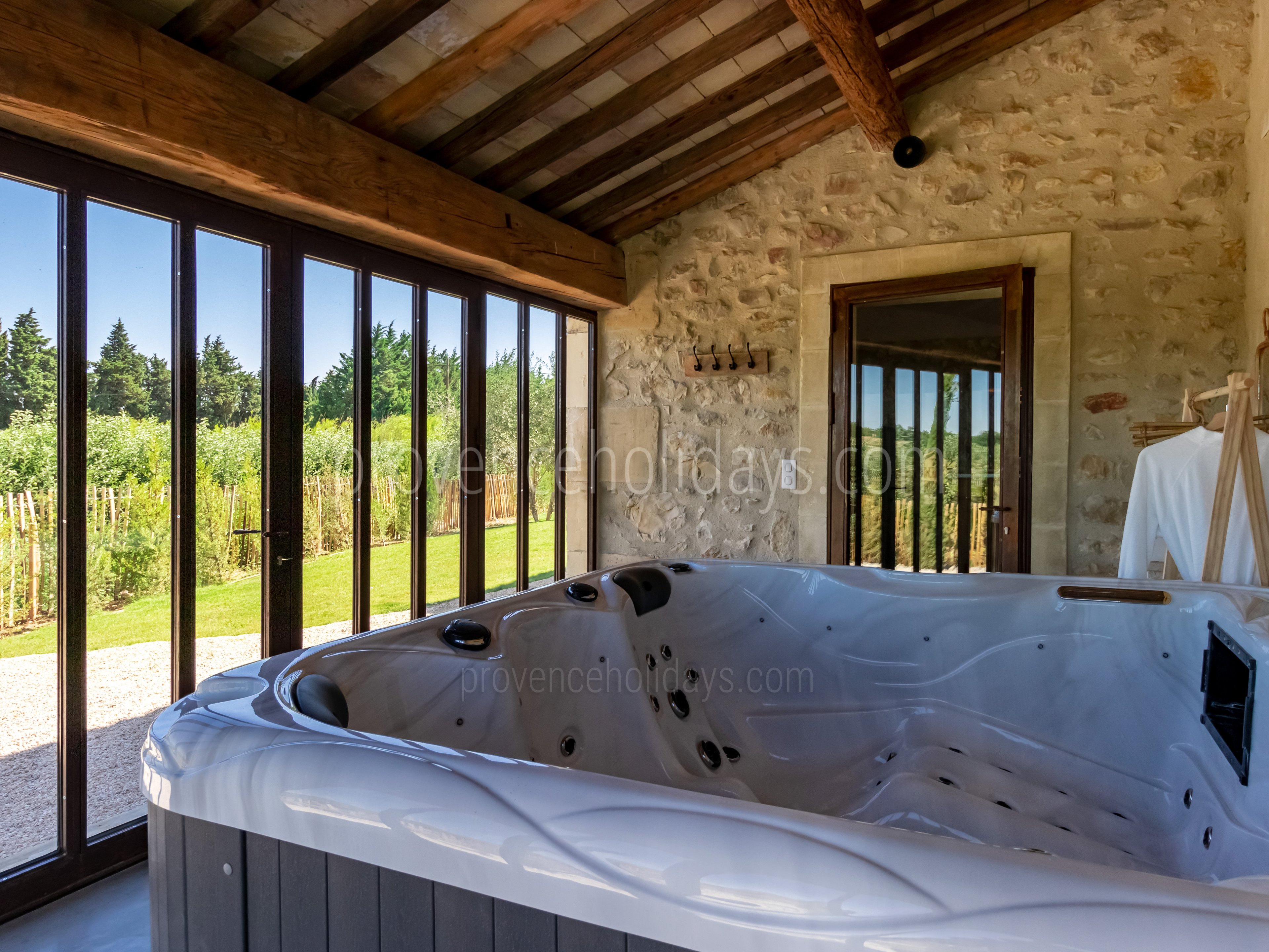 80 - Mas des Pommiers: Villa: Exterior