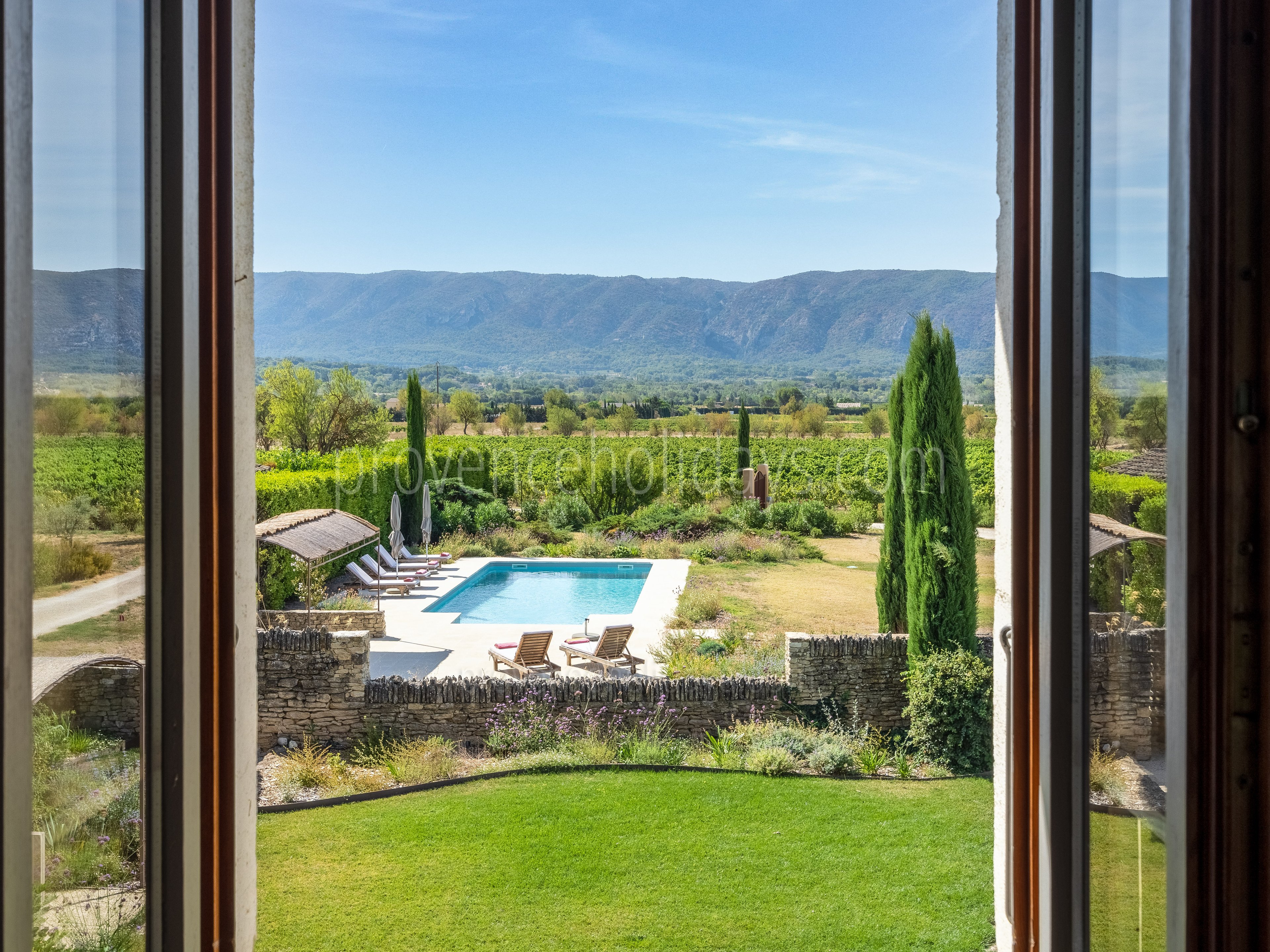18 - Mas d\'Antoine: Villa: Exterior