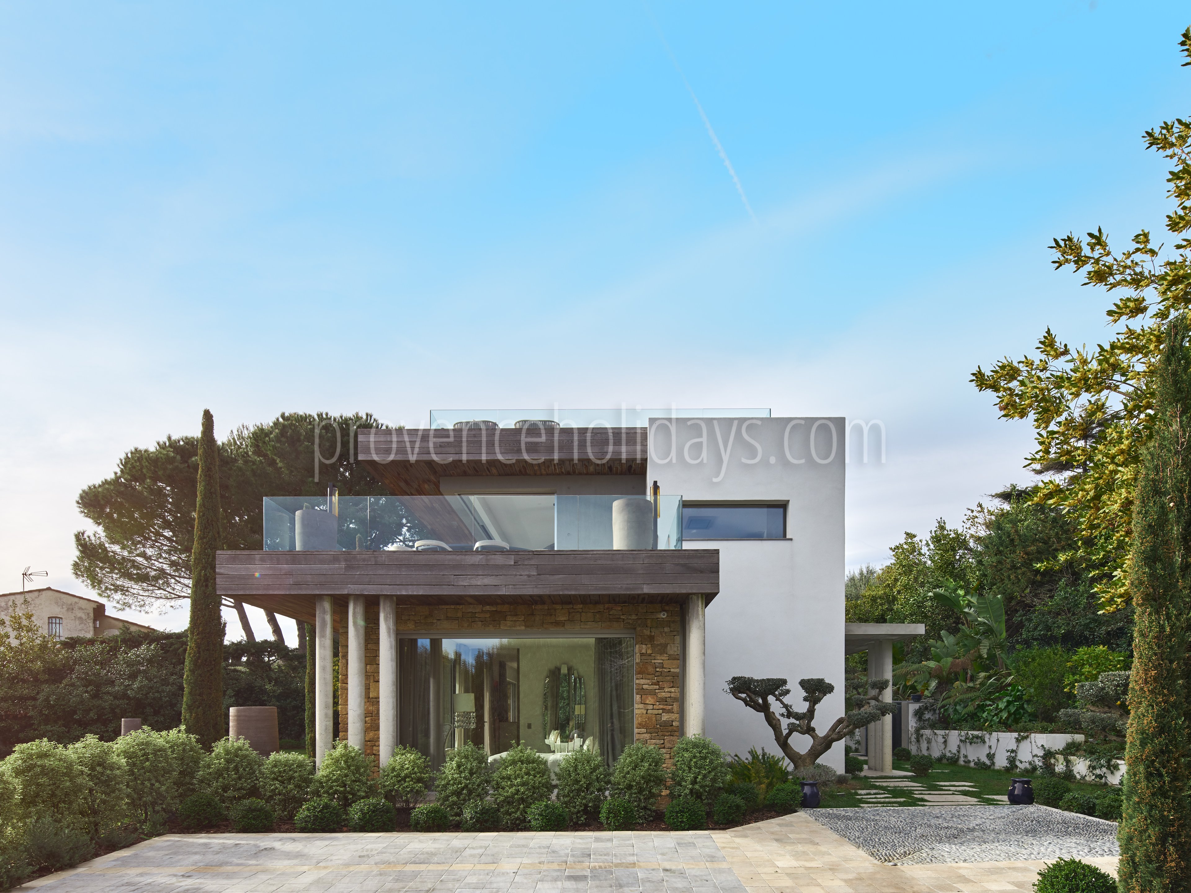 16 - Villa du Cap: Villa: Exterior