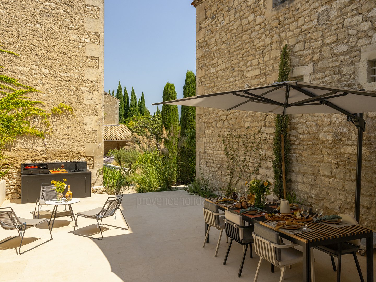 18 - Maison La Source: Villa: Exterior