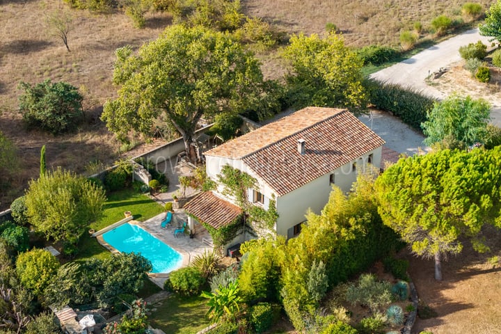4 - Maison de caractère à Cabrières-d’Avignon: Villa: Pool