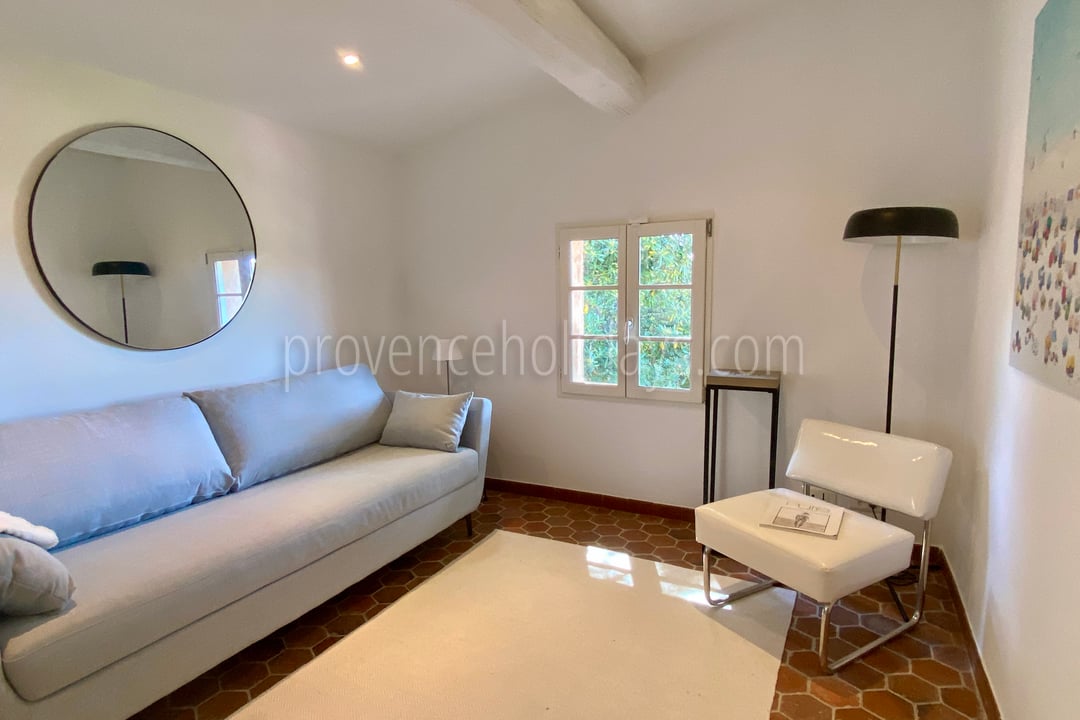 24 - Bastide Shalimar: Villa: Interior
