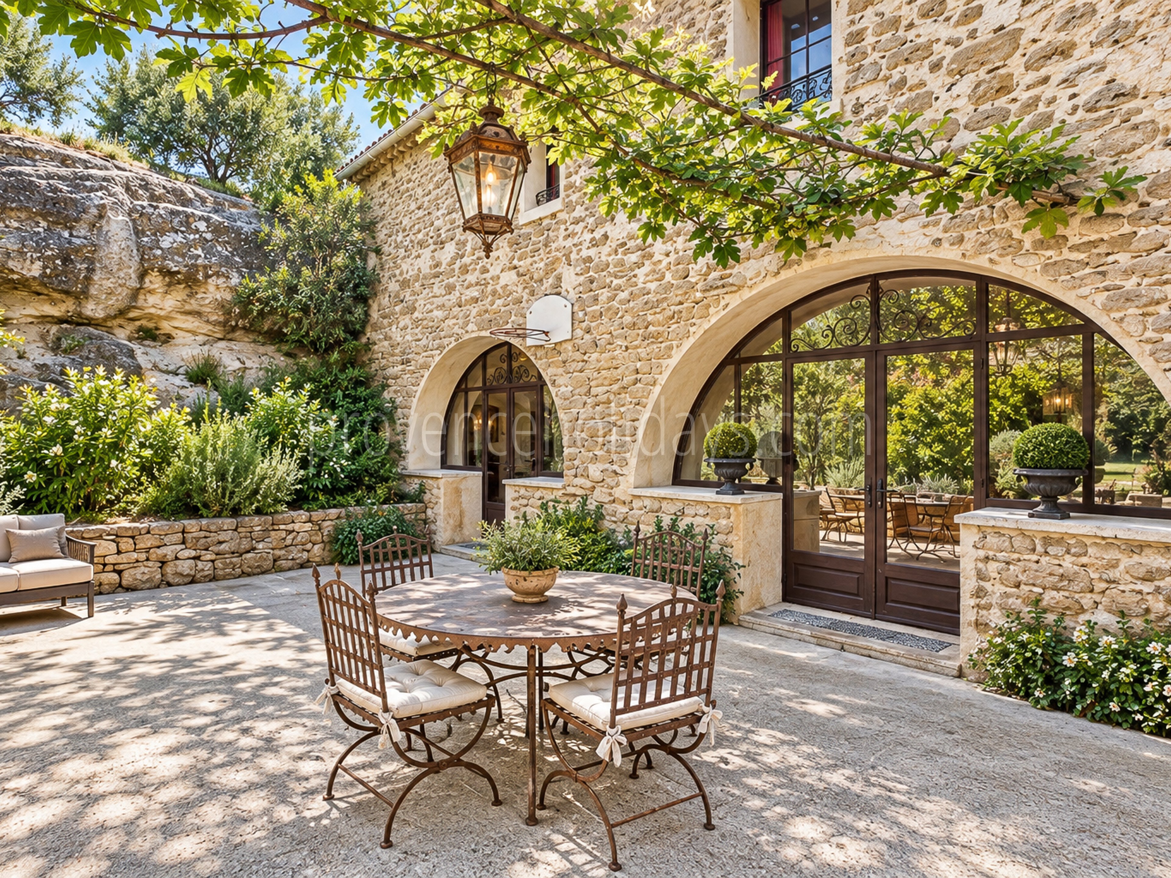 6 - Mas de Beaumes: Villa: Exterior